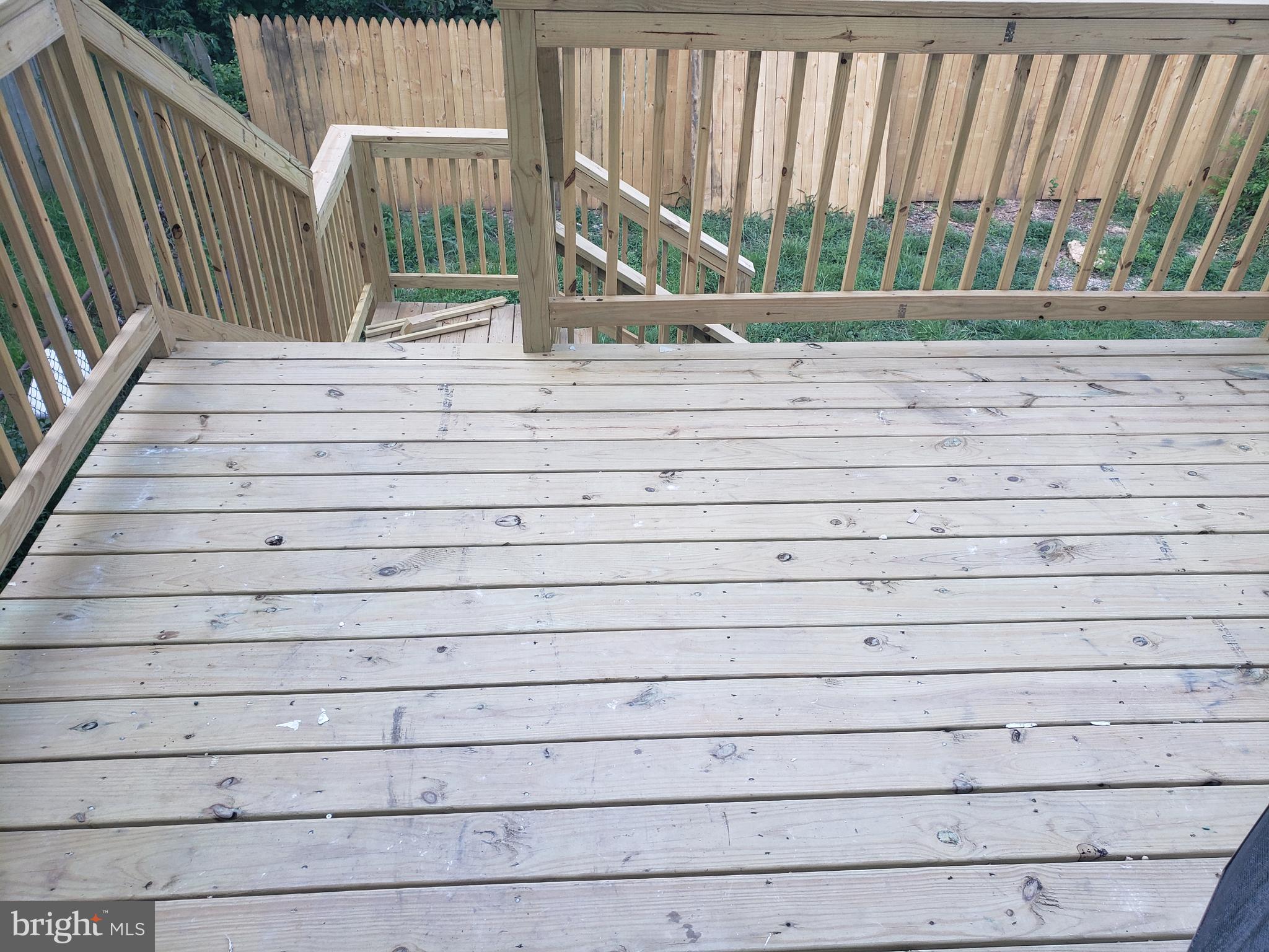 GLASSMANOR - Residential Lease