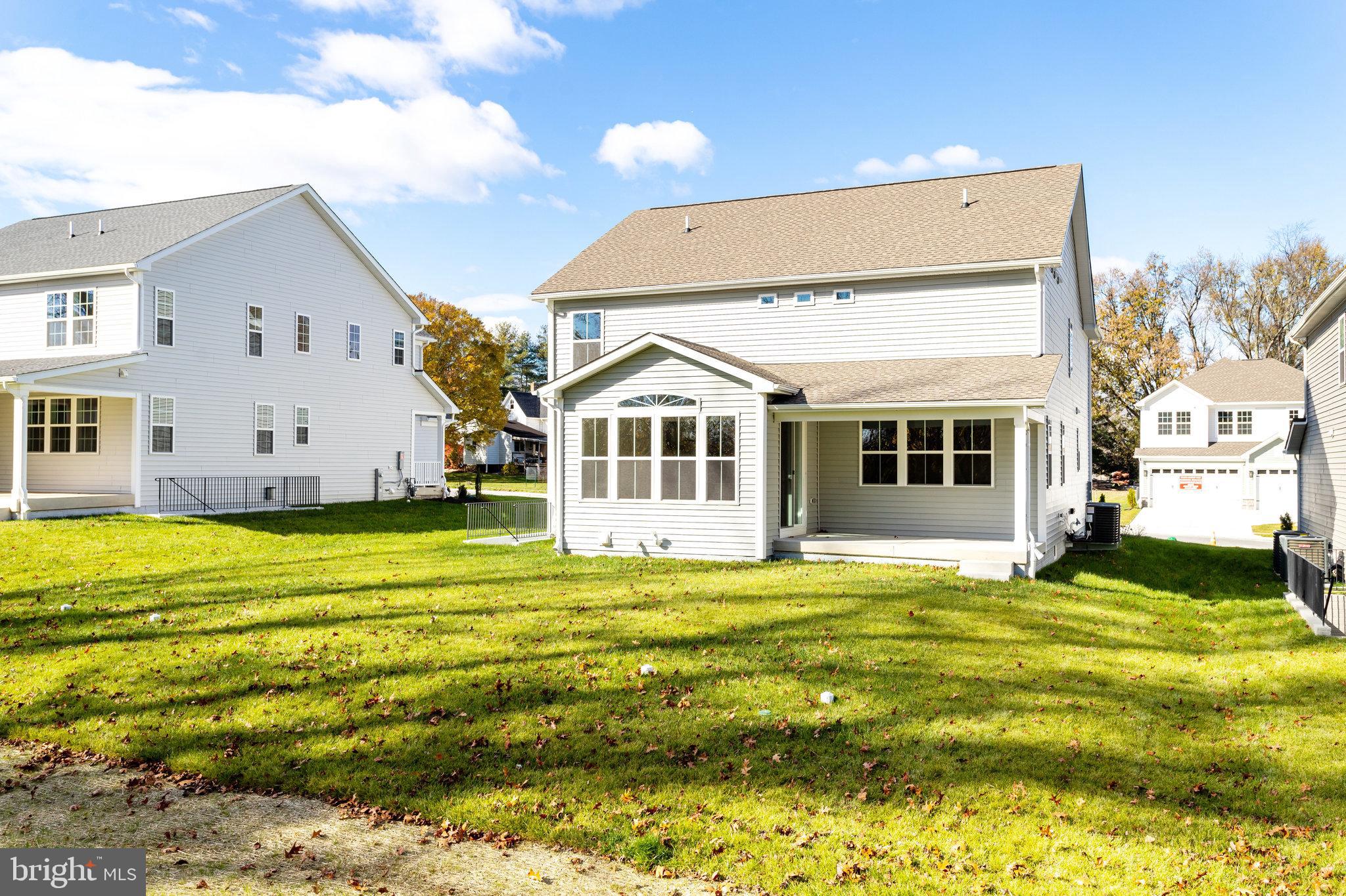 ROBERTS CROSSING - Residential