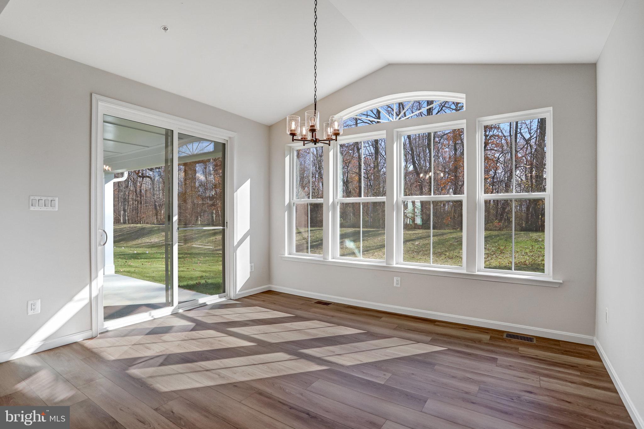 ROBERTS CROSSING - Residential