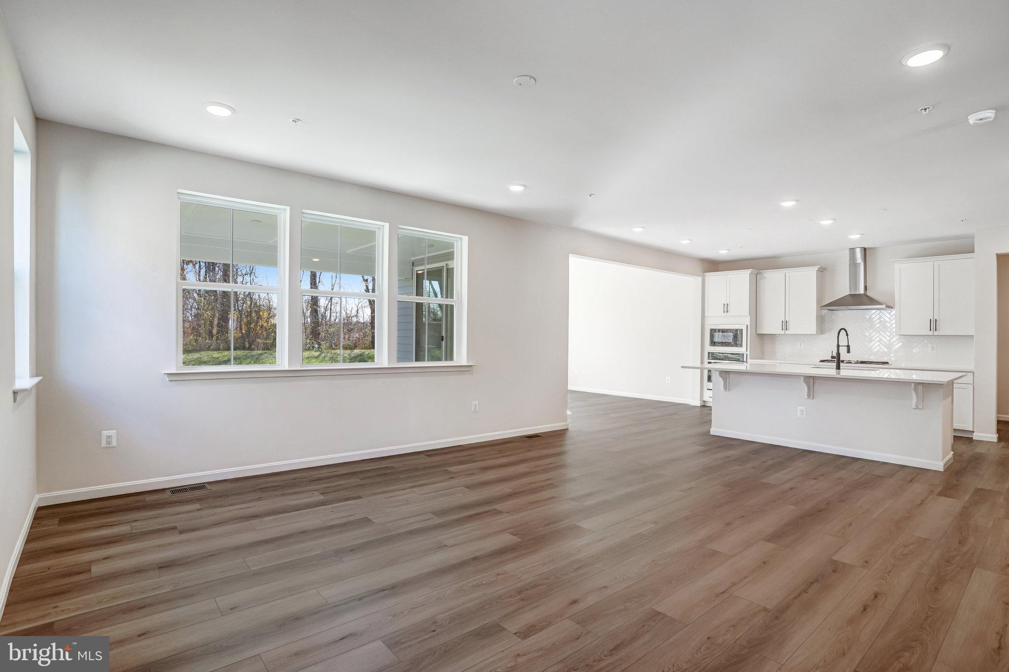 ROBERTS CROSSING - Residential