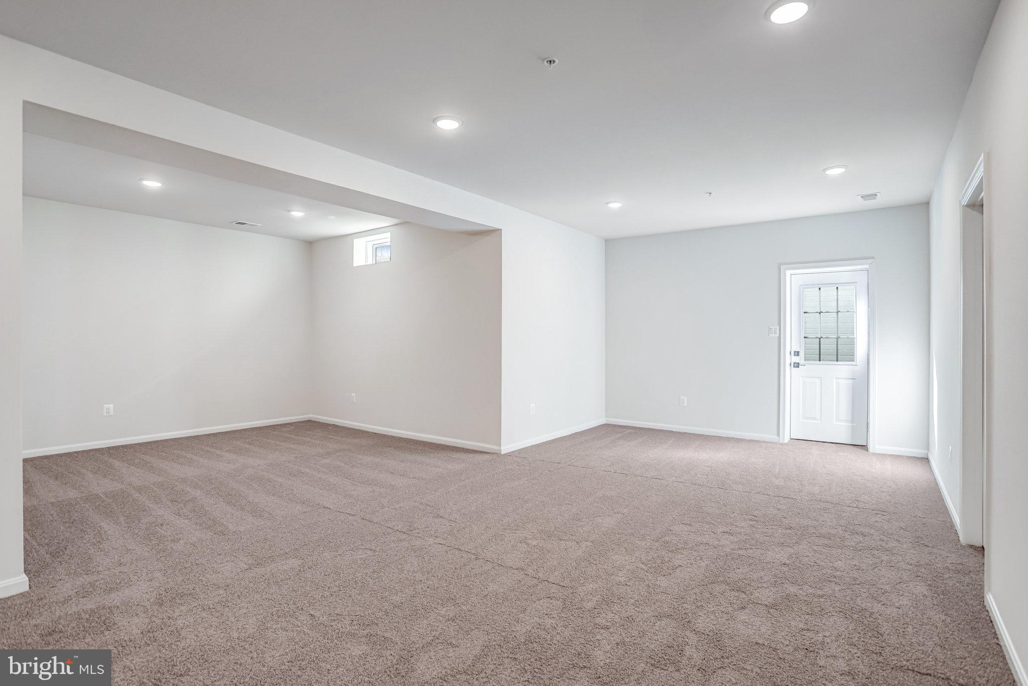 ROBERTS CROSSING - Residential