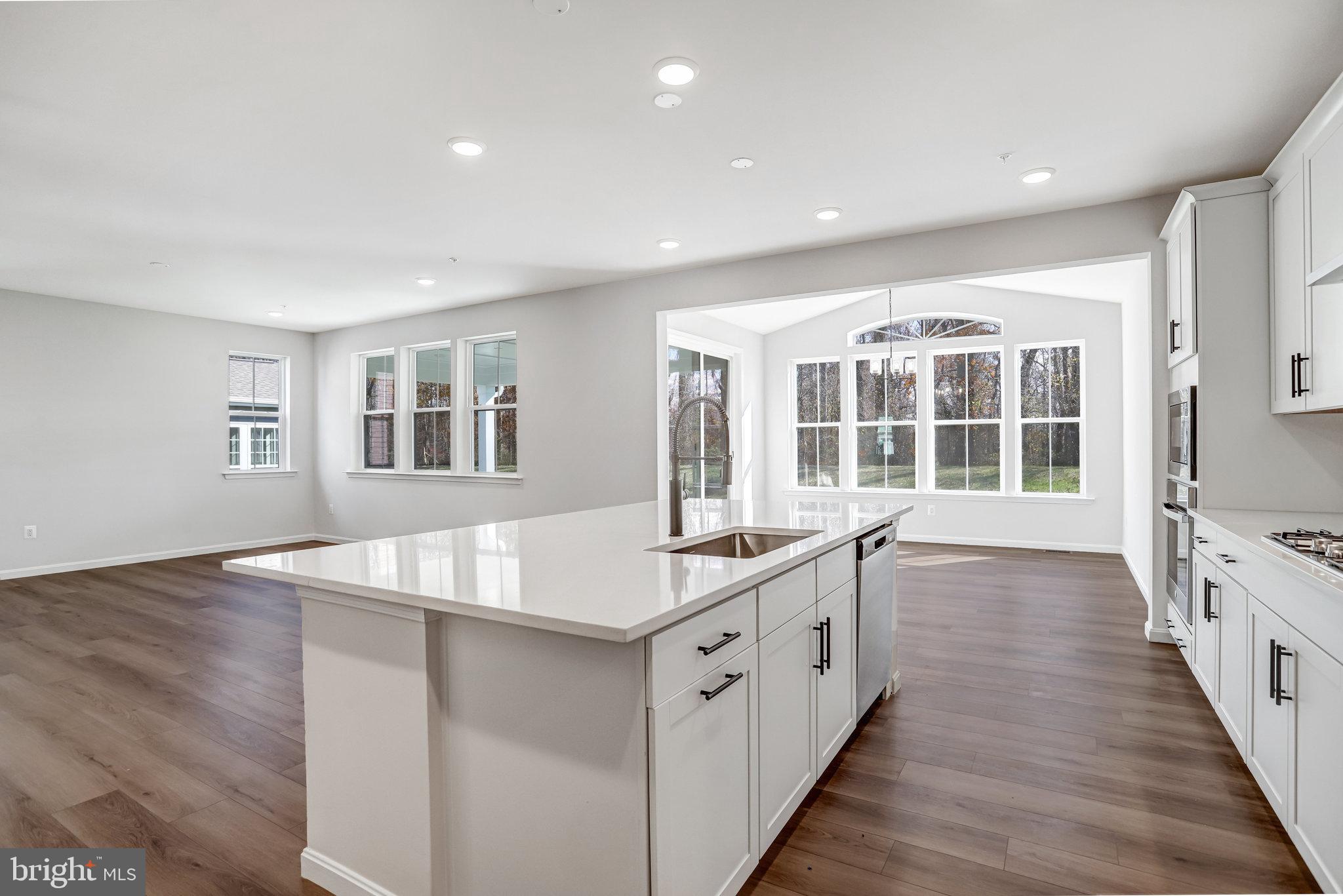 ROBERTS CROSSING - Residential