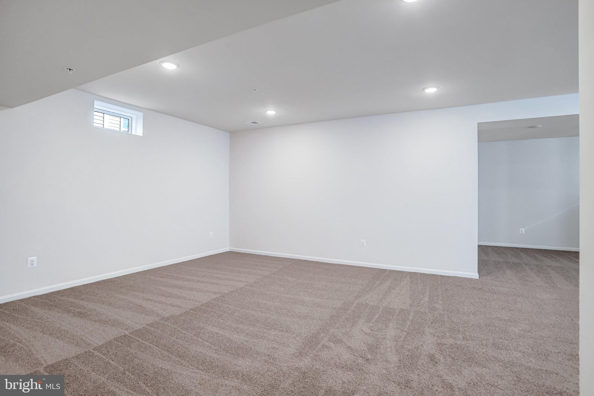 ROBERTS CROSSING - Residential