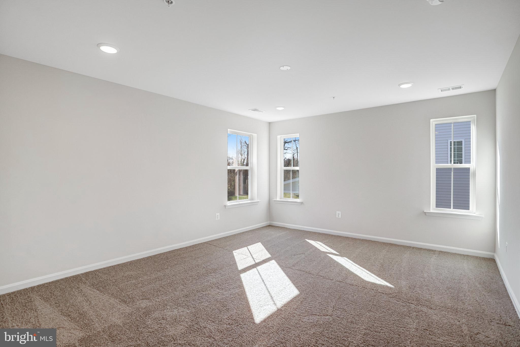 ROBERTS CROSSING - Residential