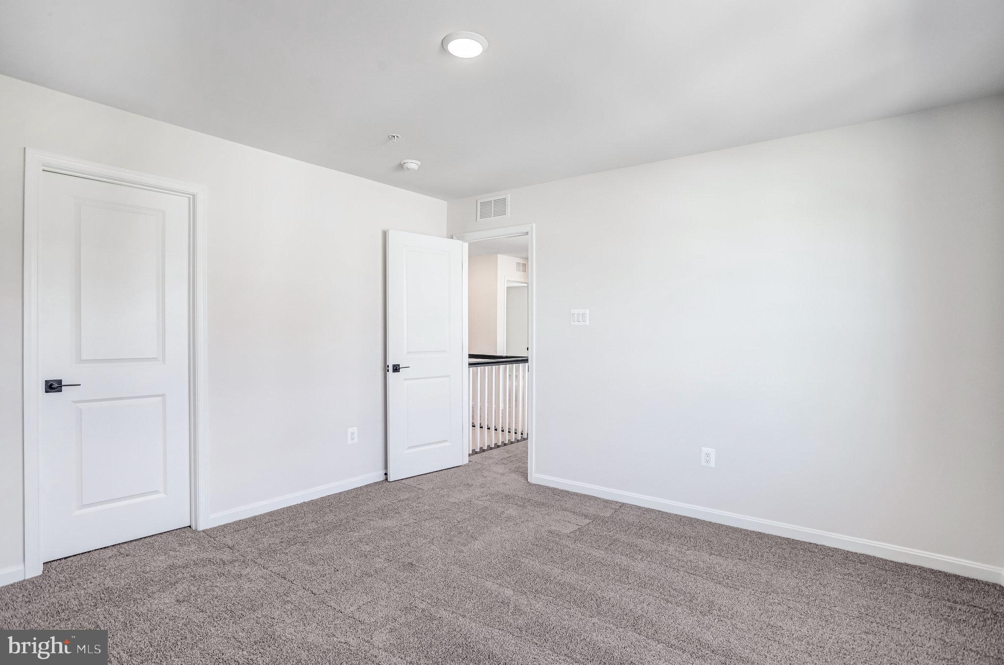 ROBERTS CROSSING - Residential