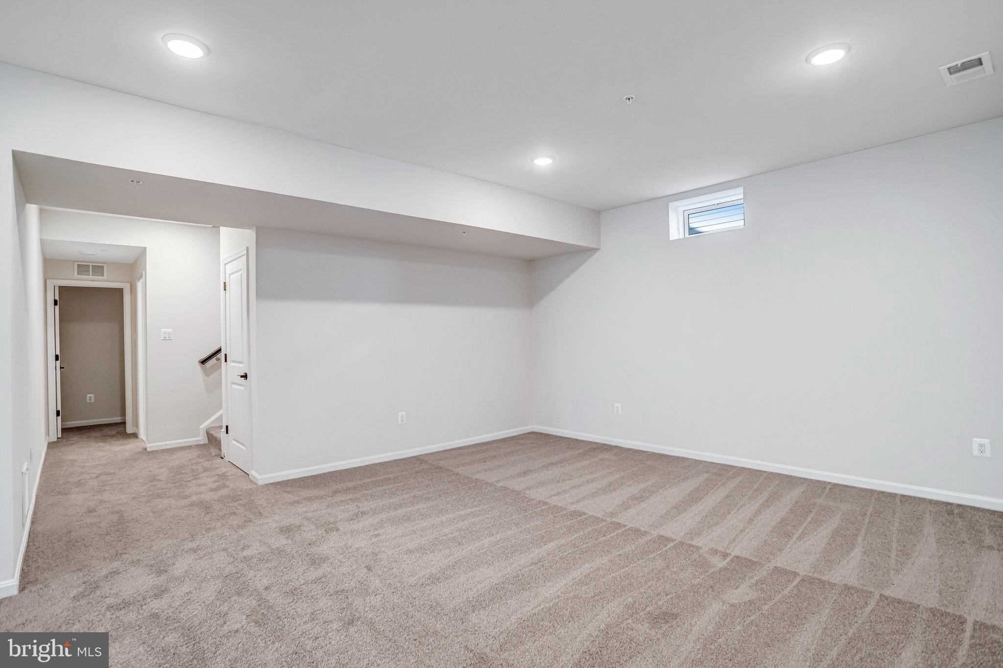 ROBERTS CROSSING - Residential