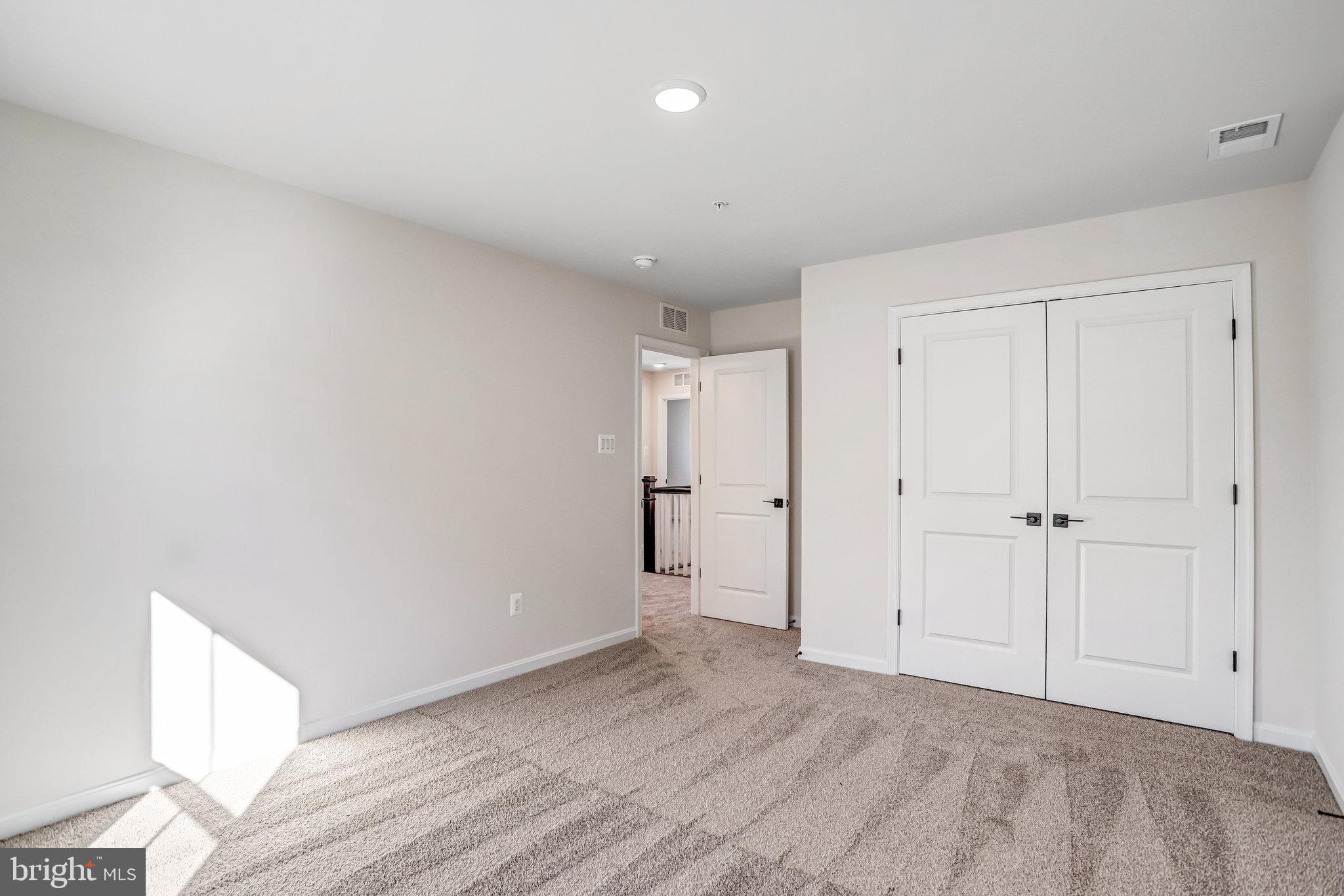 ROBERTS CROSSING - Residential