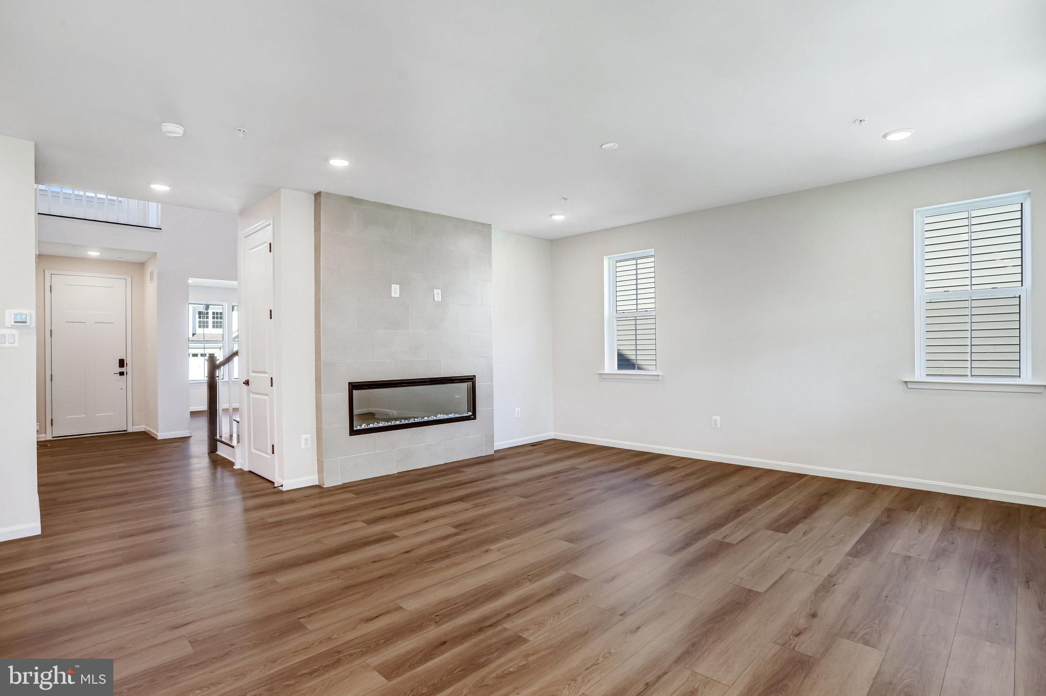 ROBERTS CROSSING - Residential