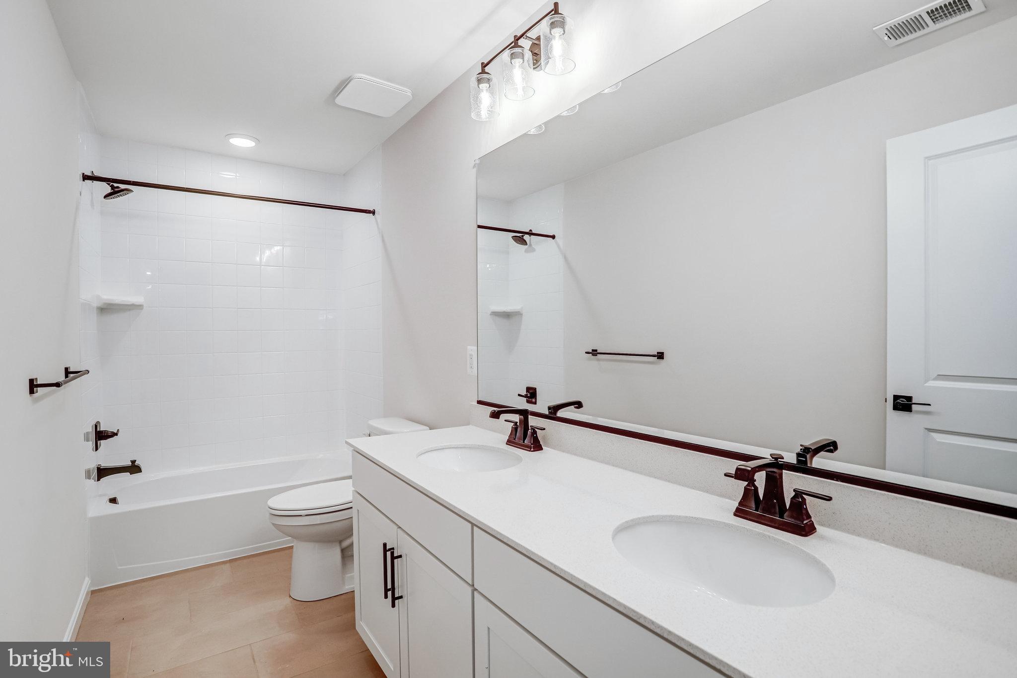 ROBERTS CROSSING - Residential