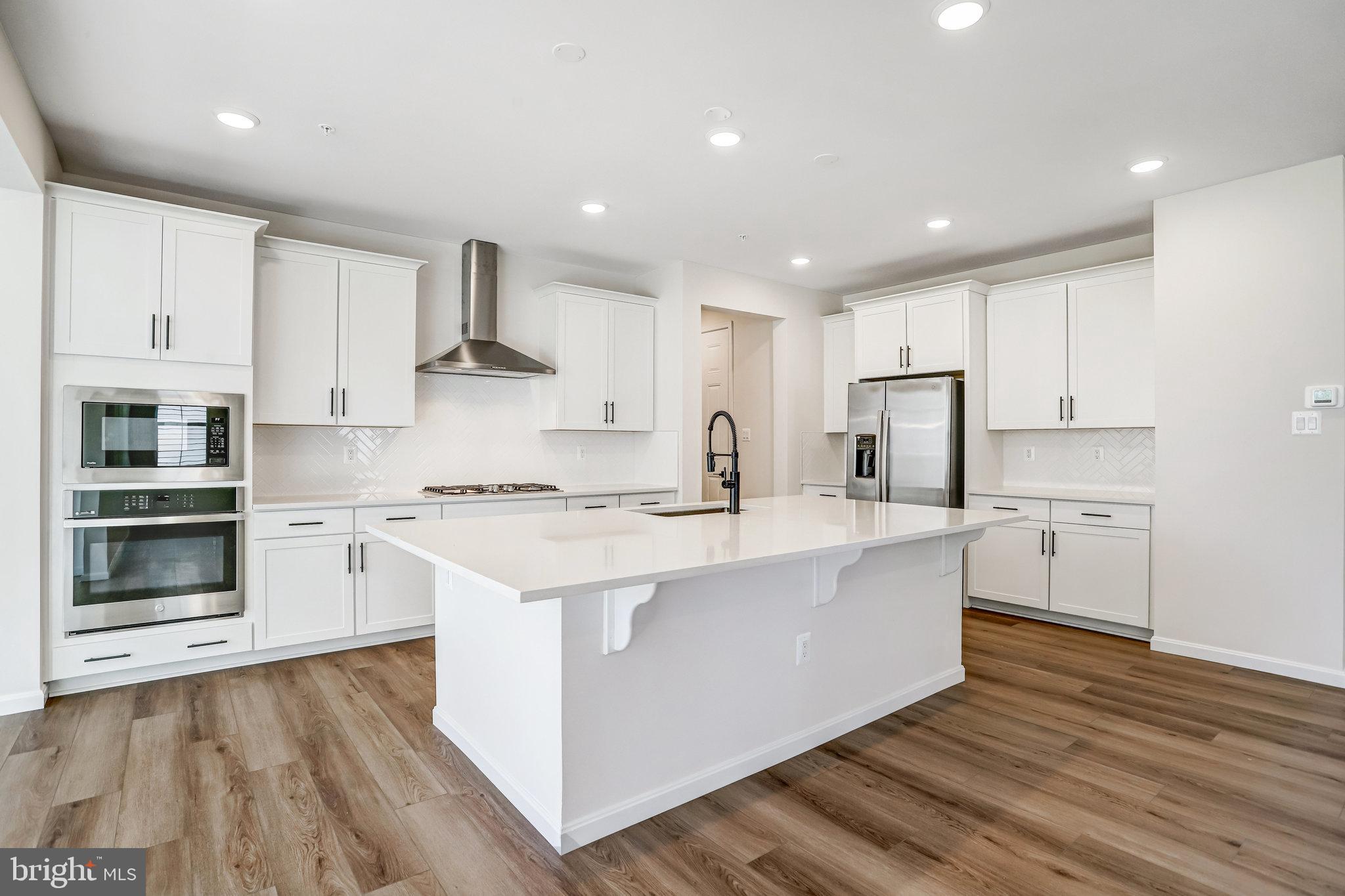 ROBERTS CROSSING - Residential