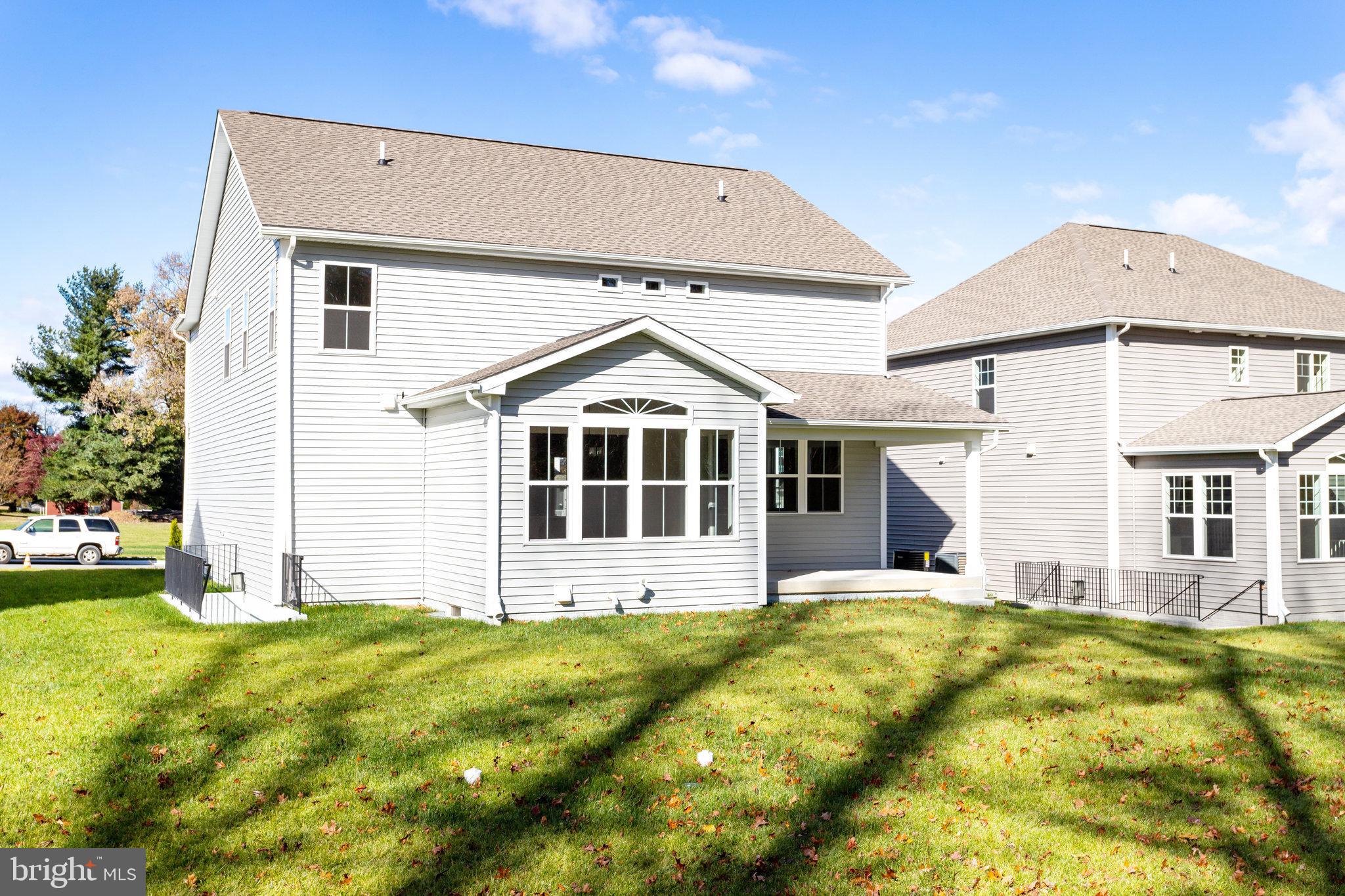 ROBERTS CROSSING - Residential