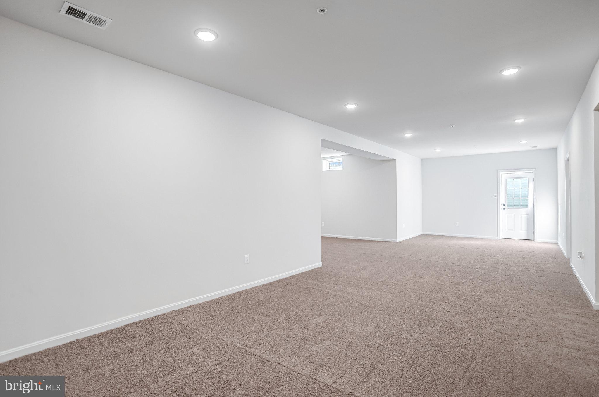 ROBERTS CROSSING - Residential