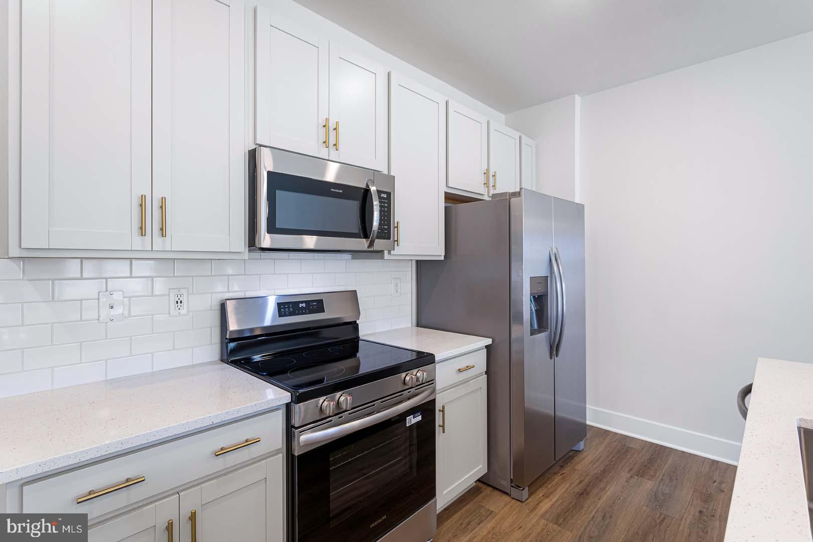 RENN QUARTER - Residential Lease