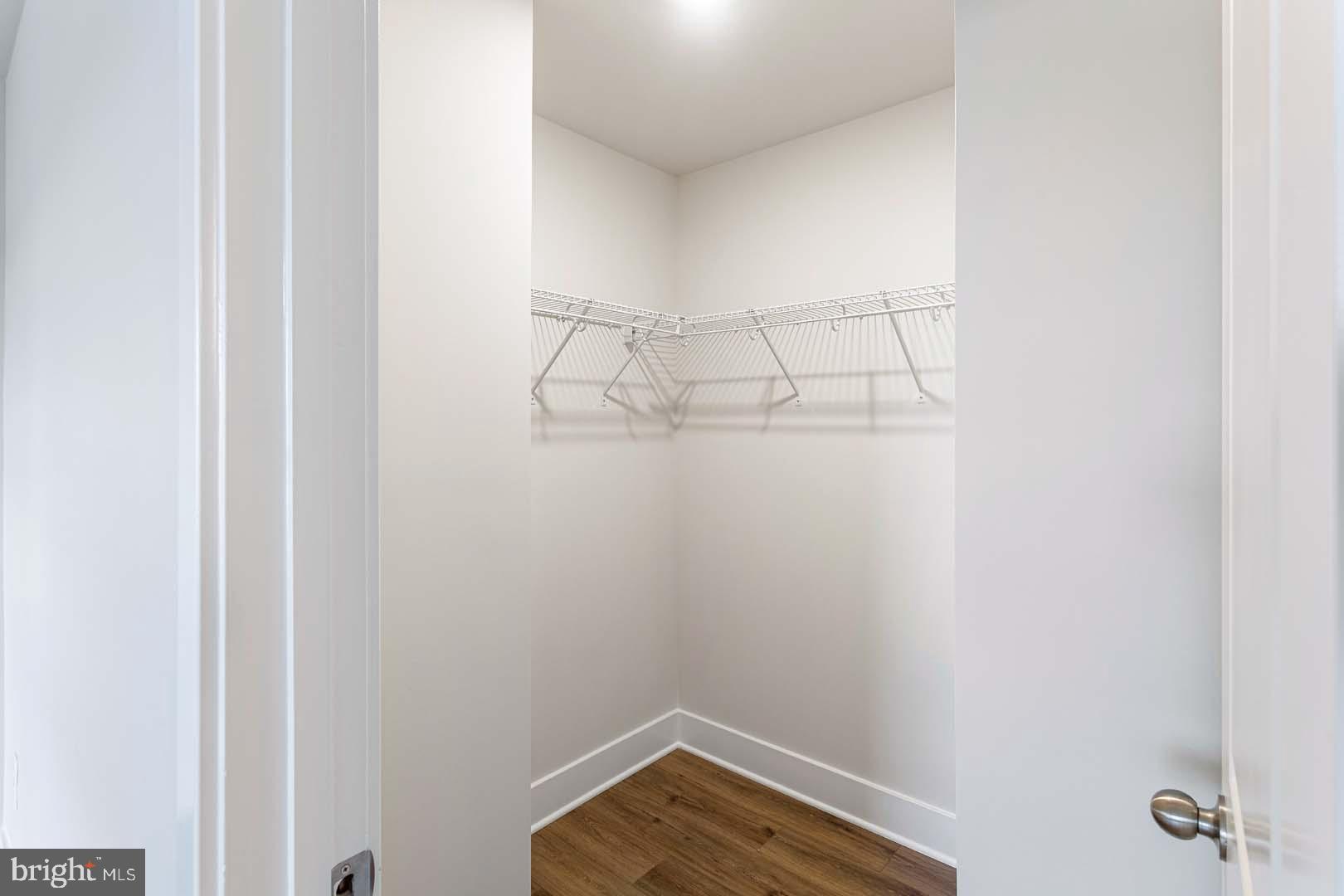 RENN QUARTER - Residential Lease