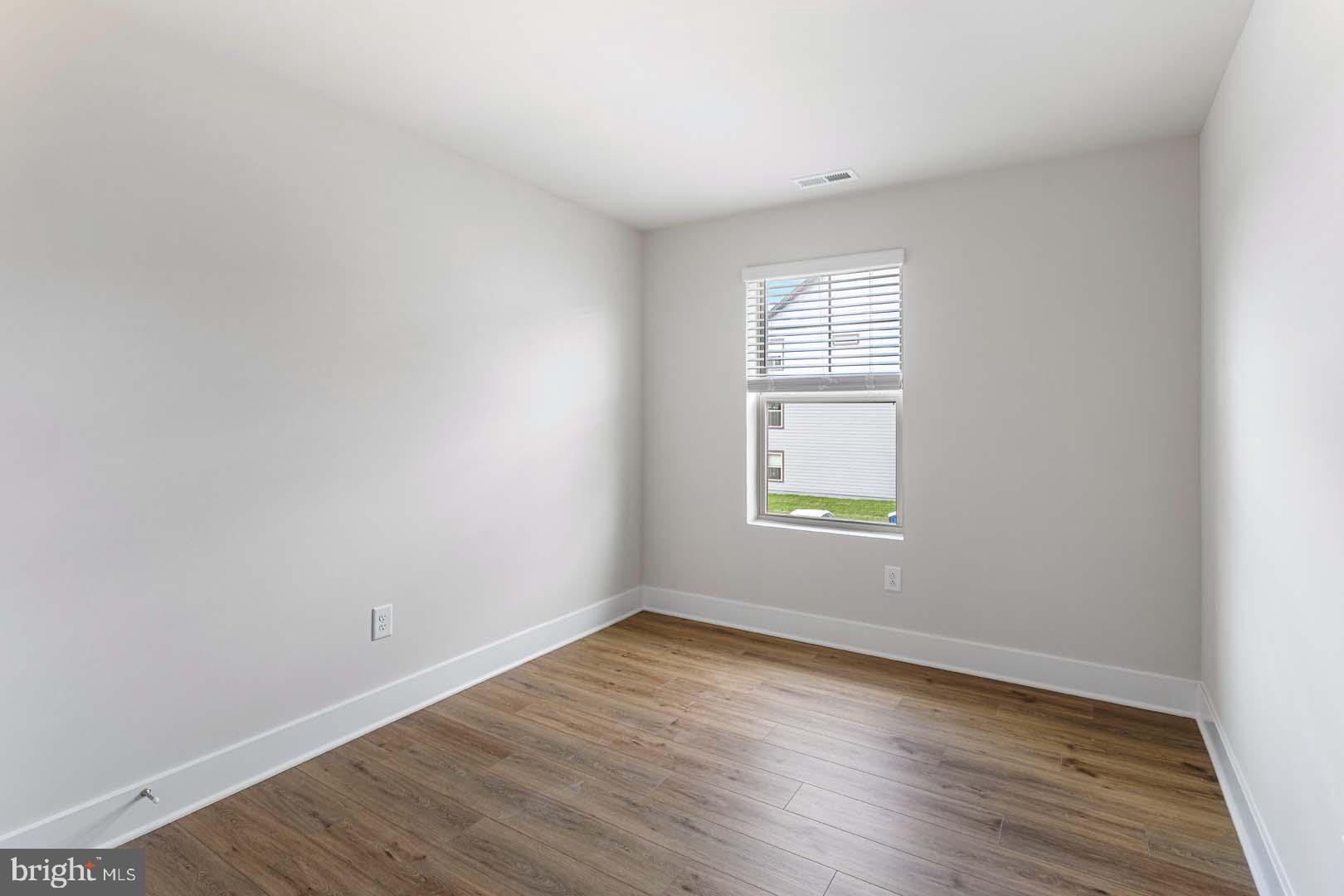 RENN QUARTER - Residential Lease