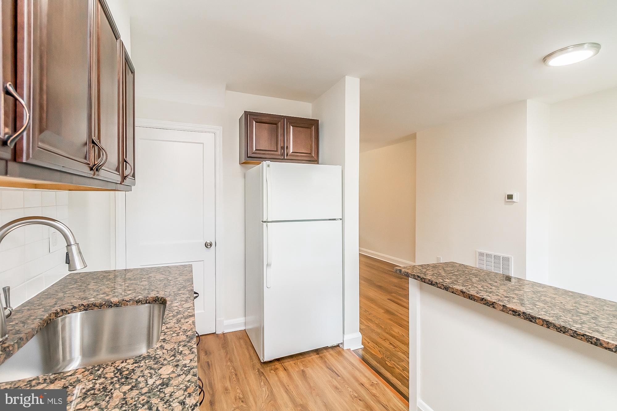 VIOLETVILLE - Residential Lease