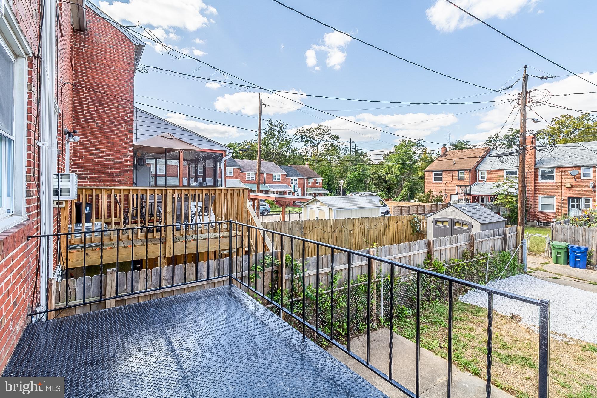 VIOLETVILLE - Residential Lease