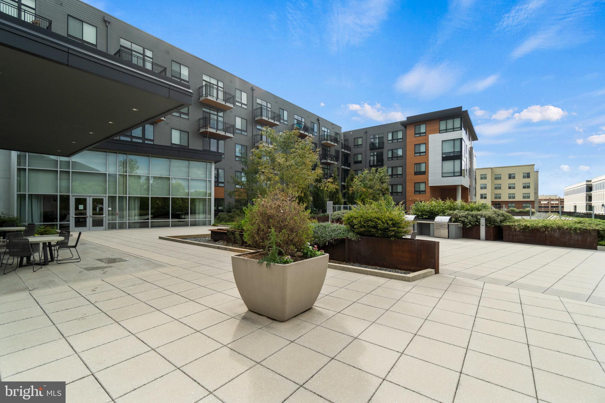 NATIONAL HARBOR - Residential