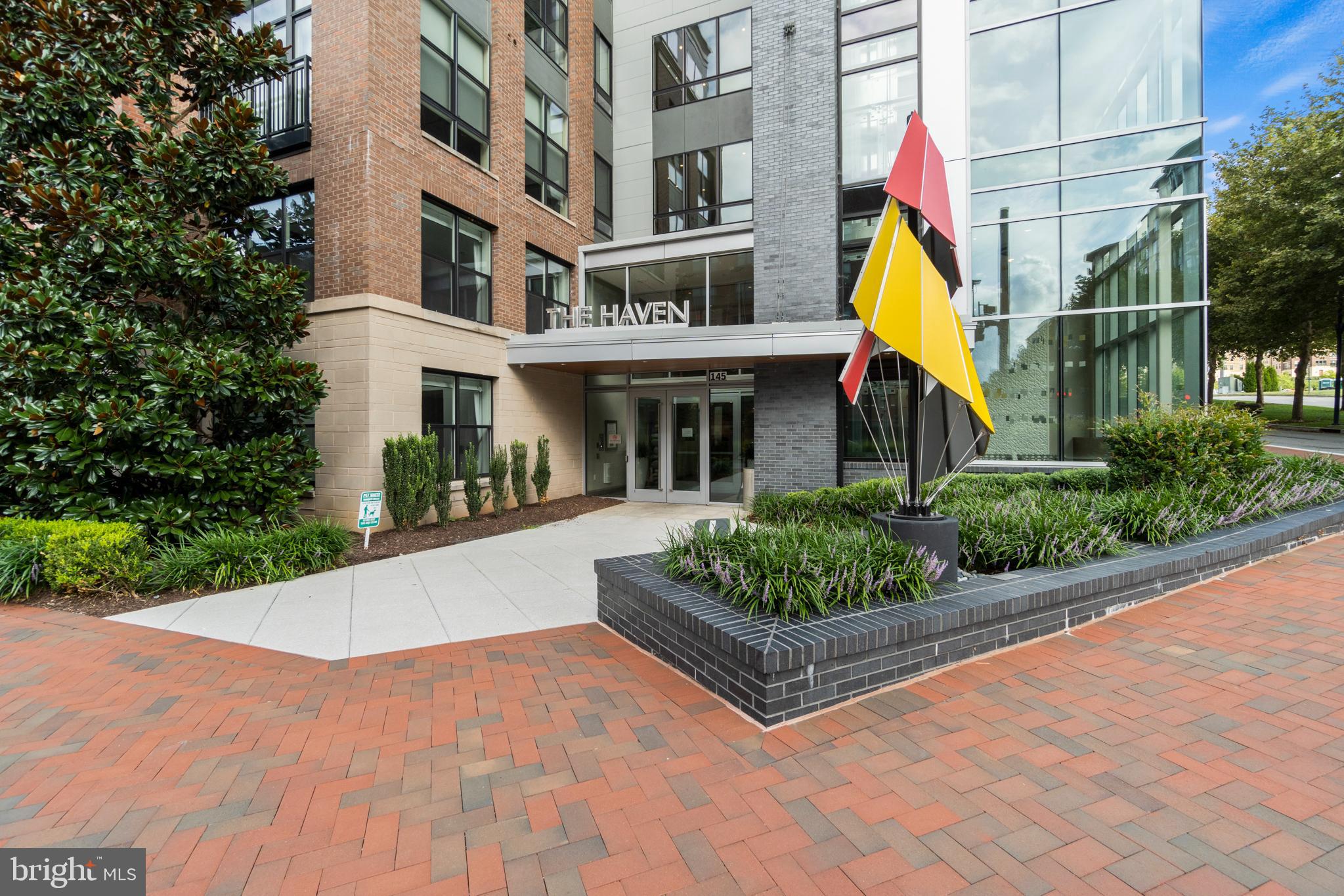 NATIONAL HARBOR - Residential