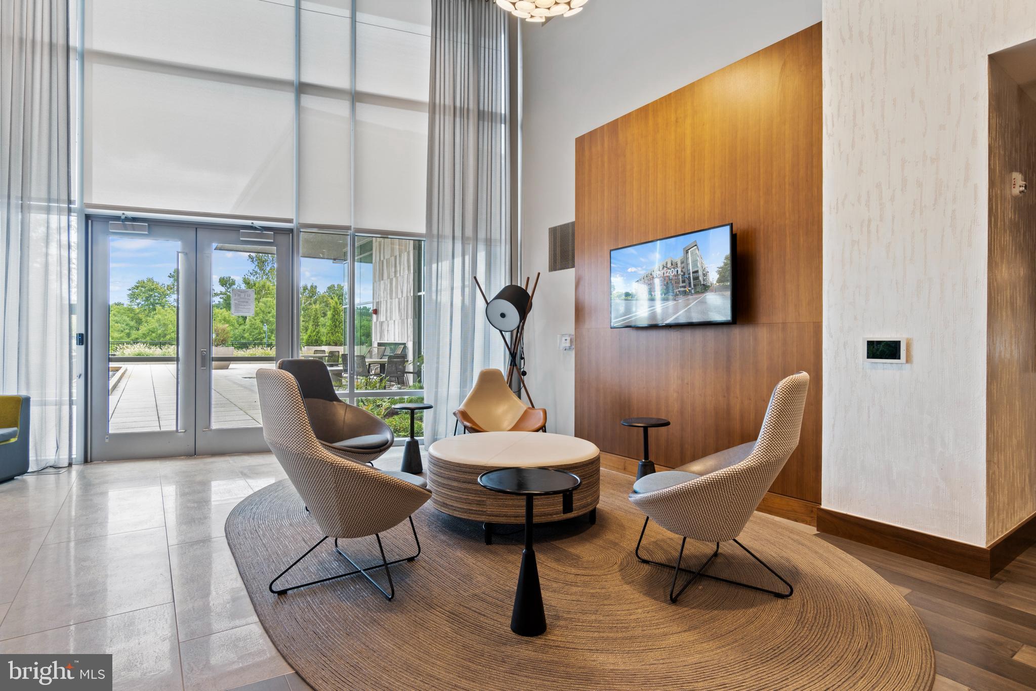 NATIONAL HARBOR - Residential