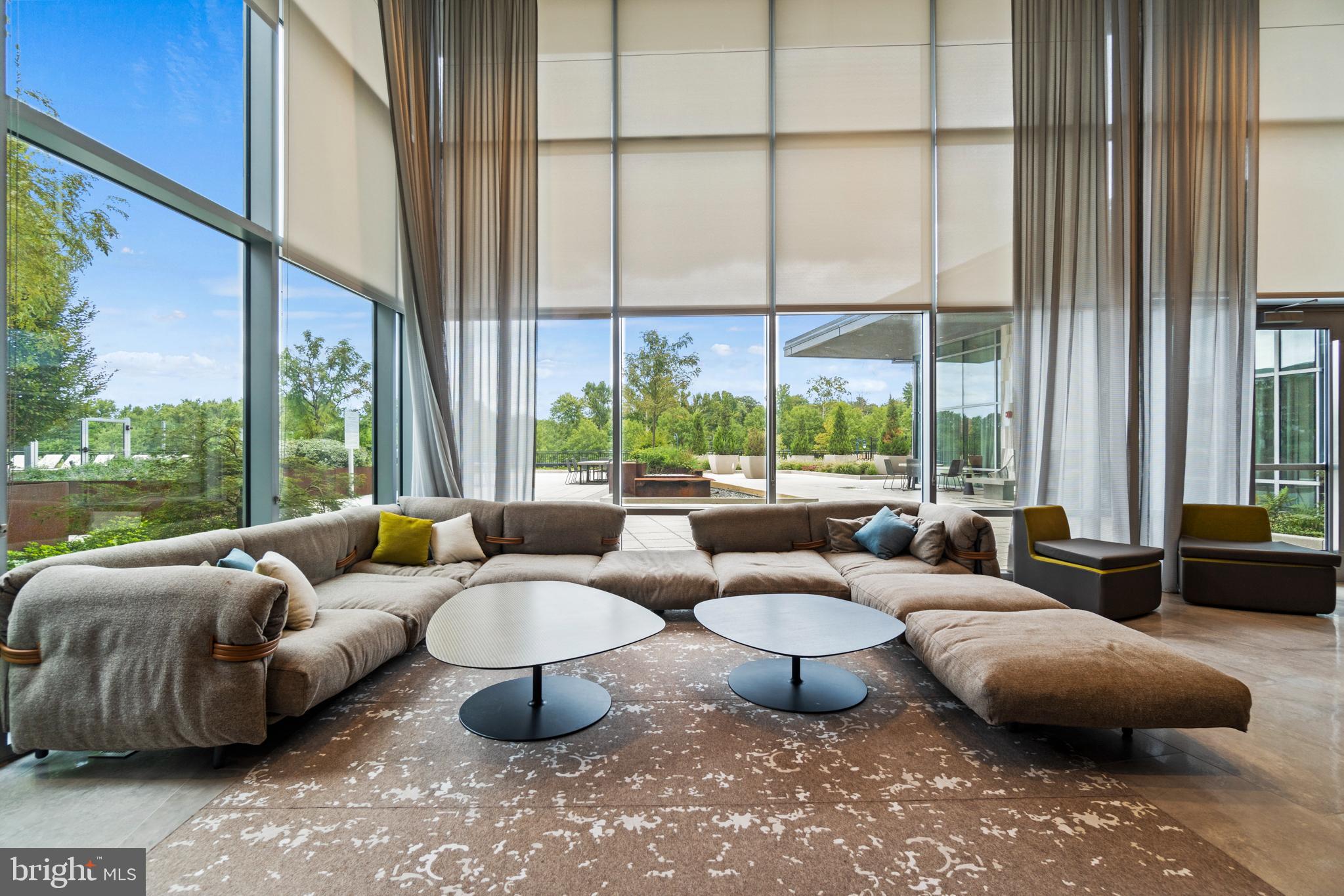 NATIONAL HARBOR - Residential