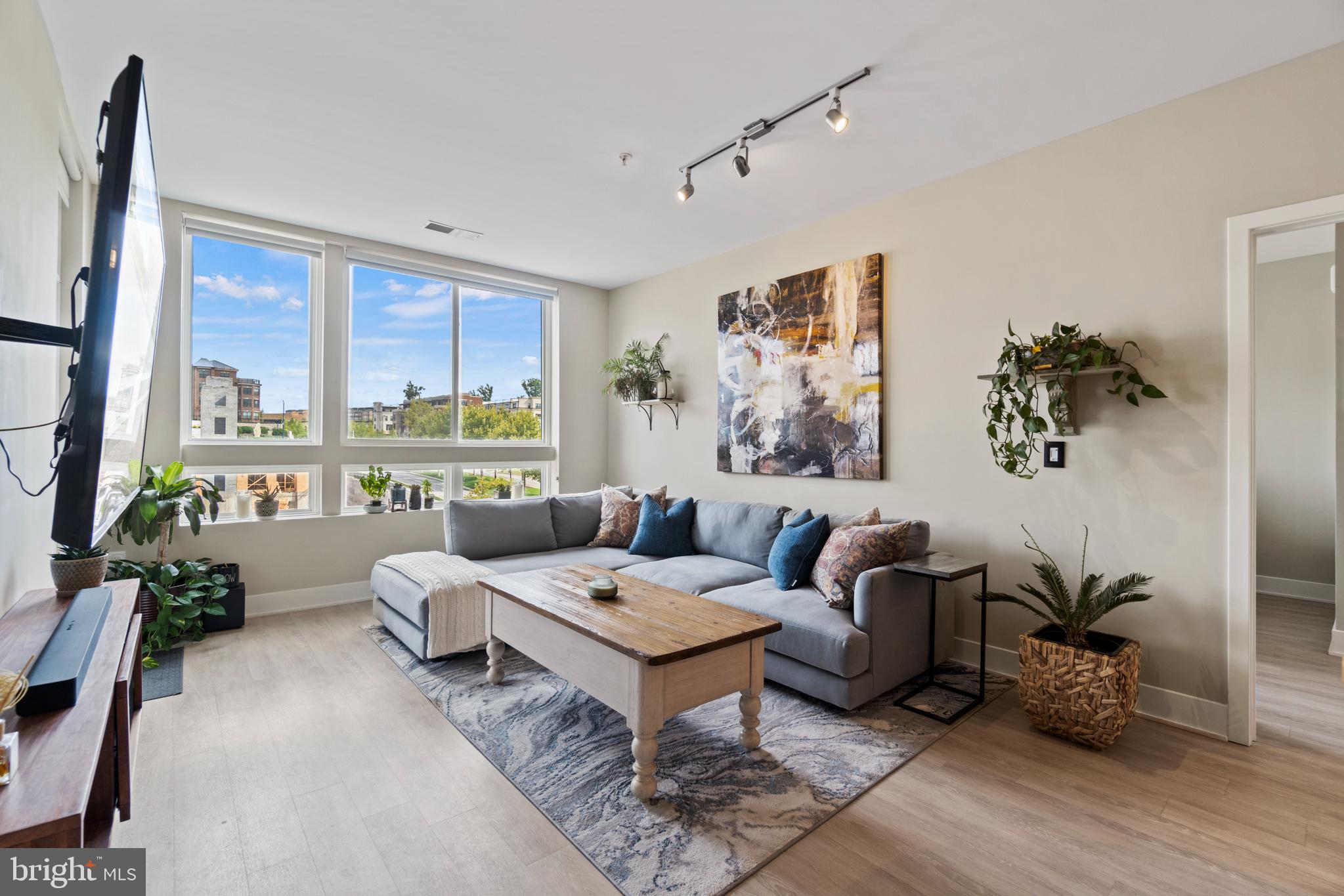 NATIONAL HARBOR - Residential