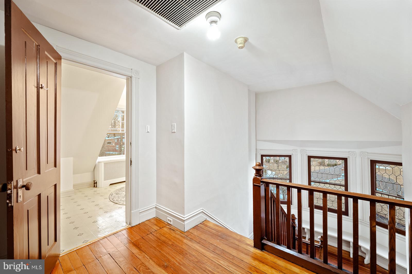 ELKINS PARK - Residential