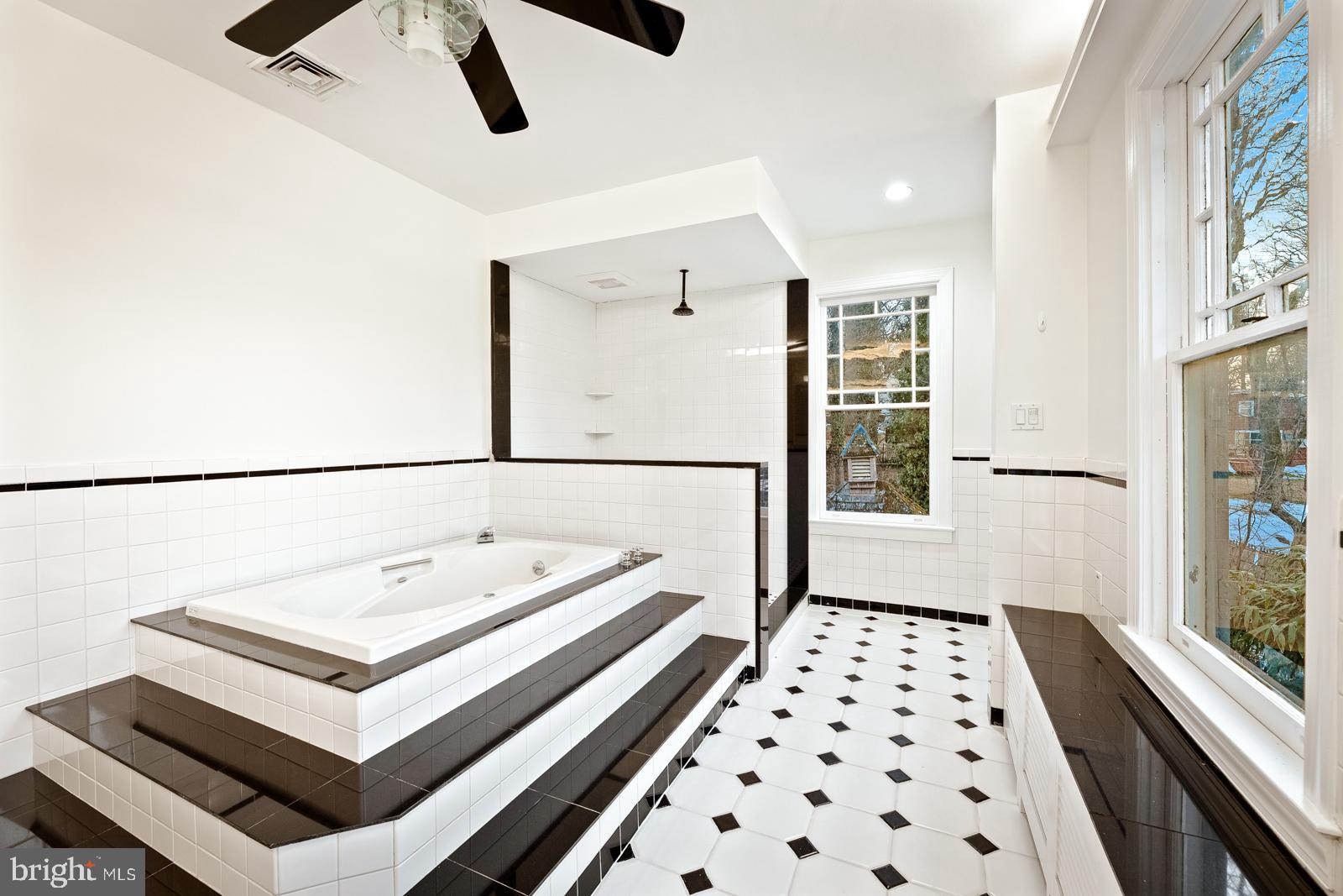 ELKINS PARK - Residential