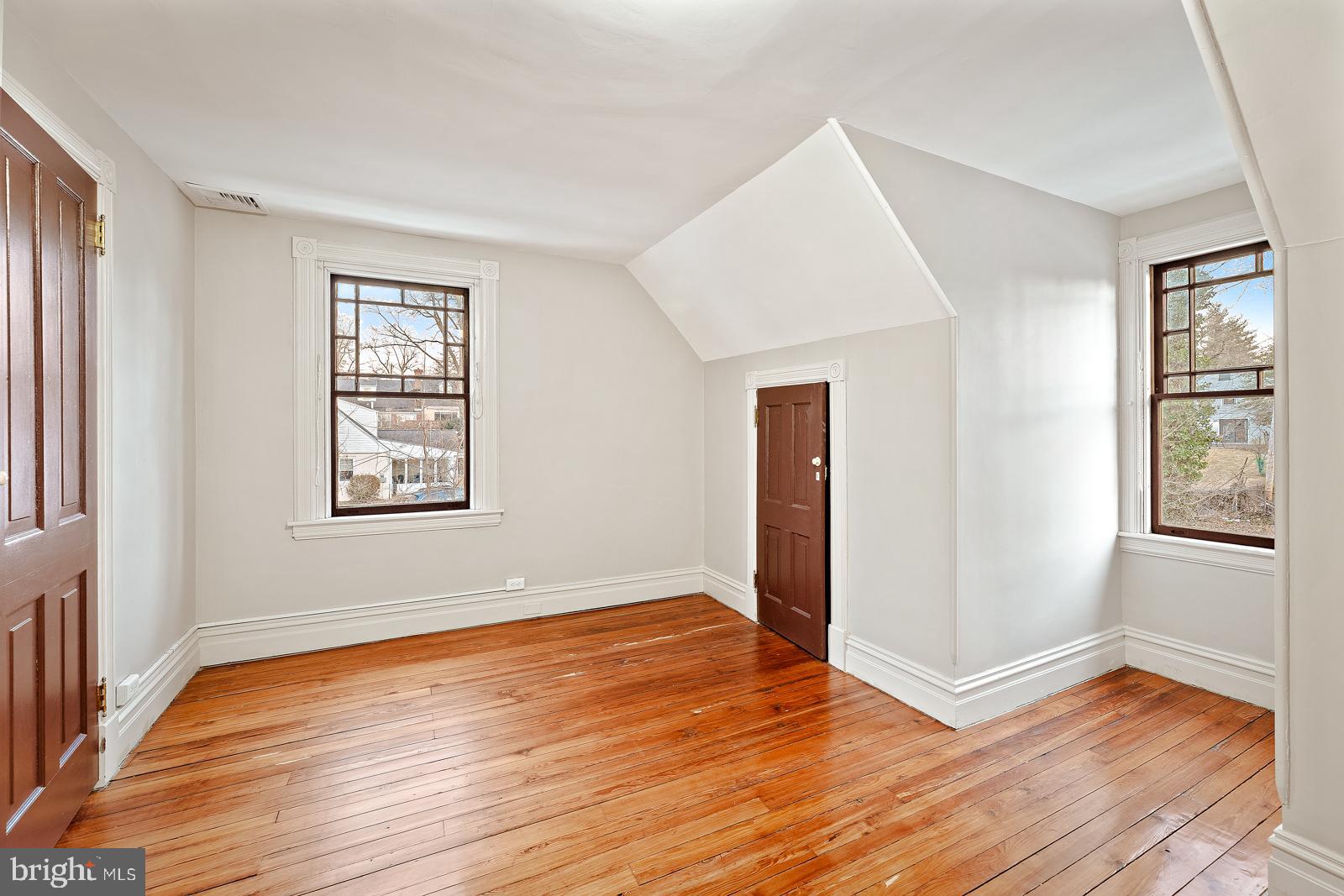 ELKINS PARK - Residential