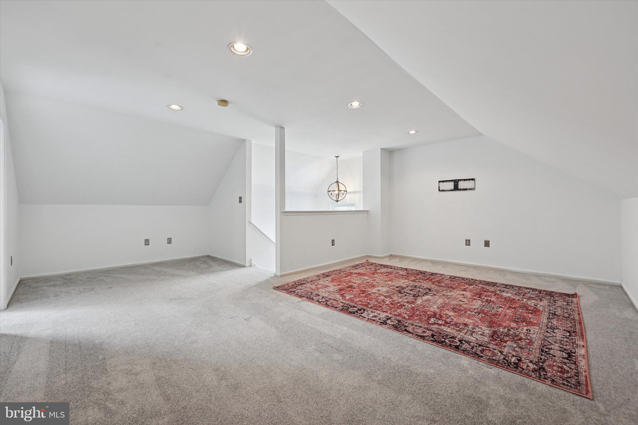 HIDDEN FOREST - Residential