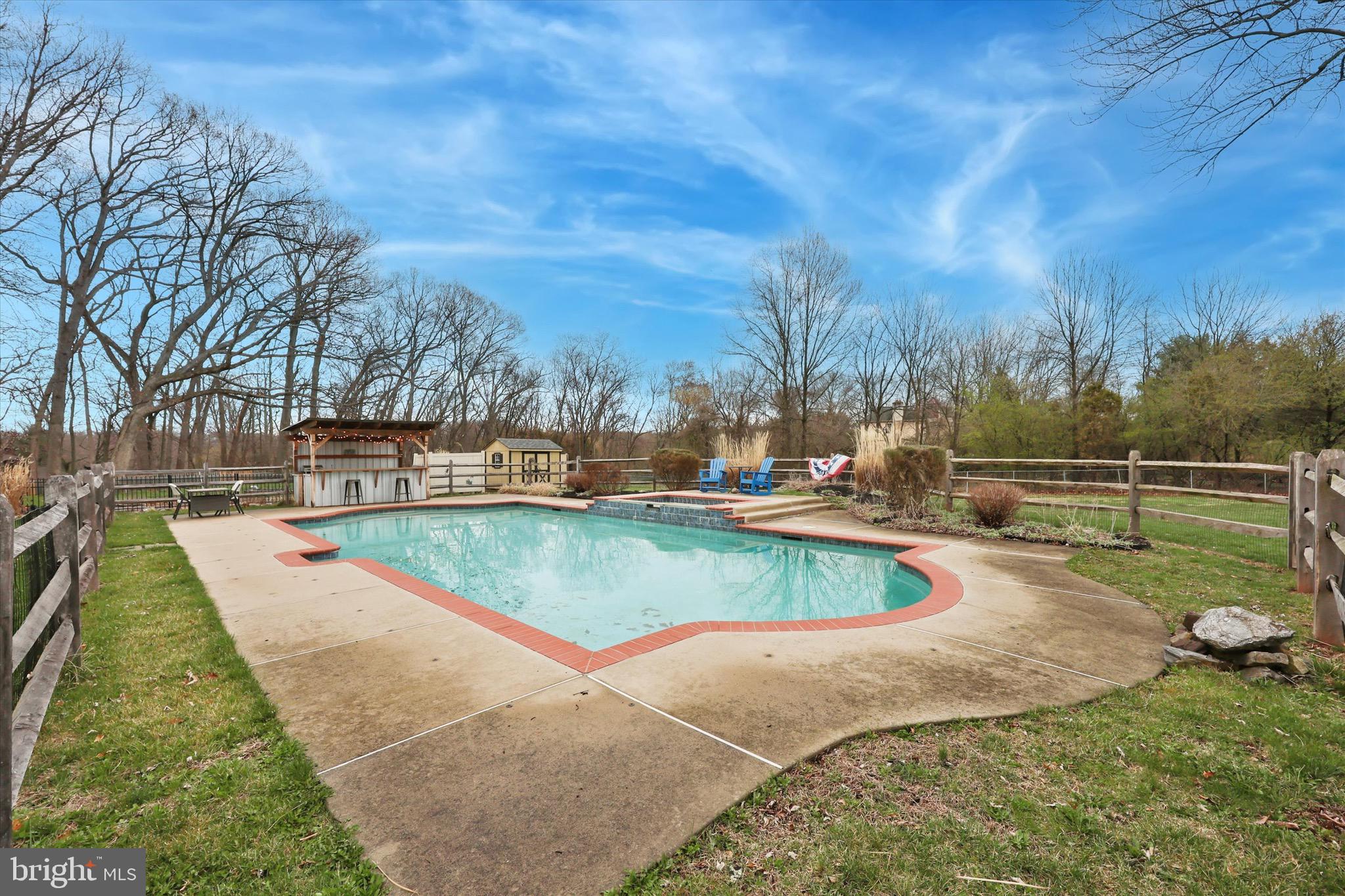 HIDDEN FOREST - Residential
