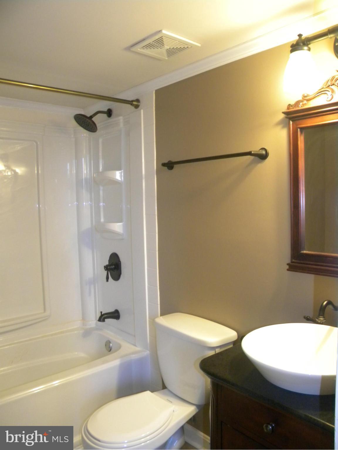 VISTA WOODS - Residential