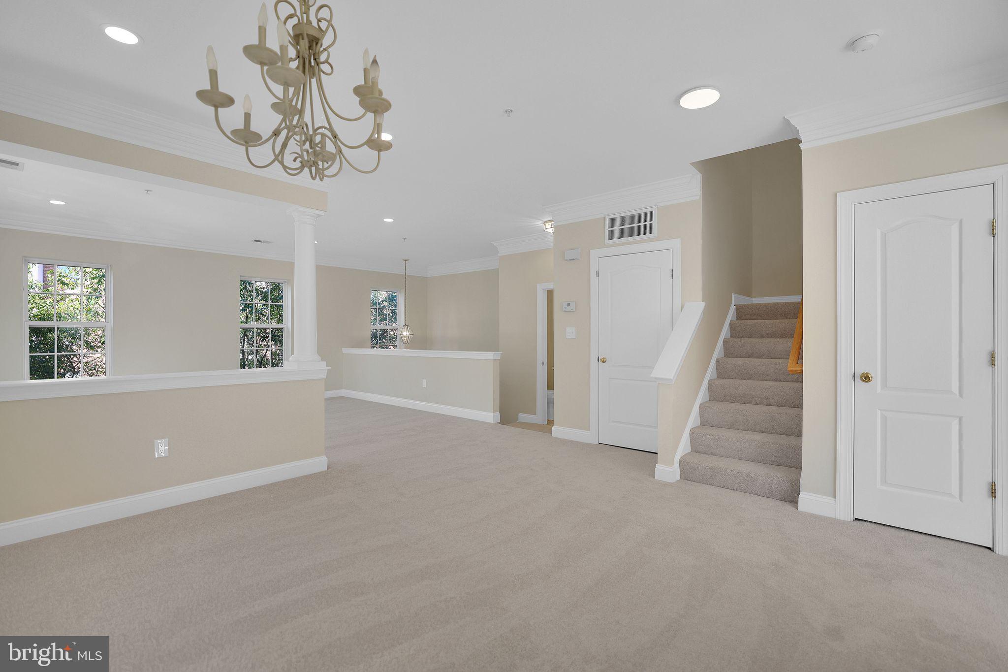 KENTLANDS - Residential