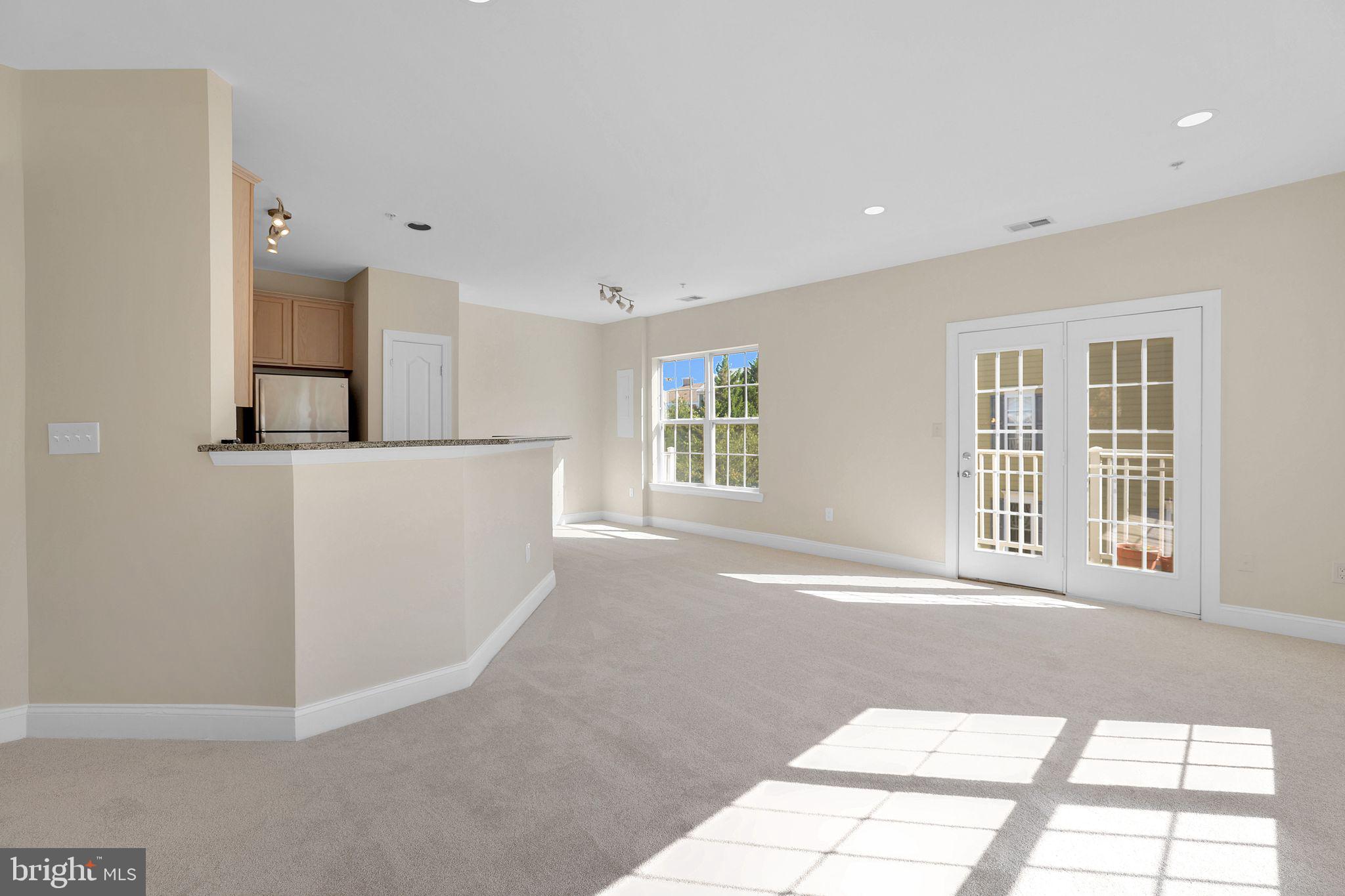 KENTLANDS - Residential