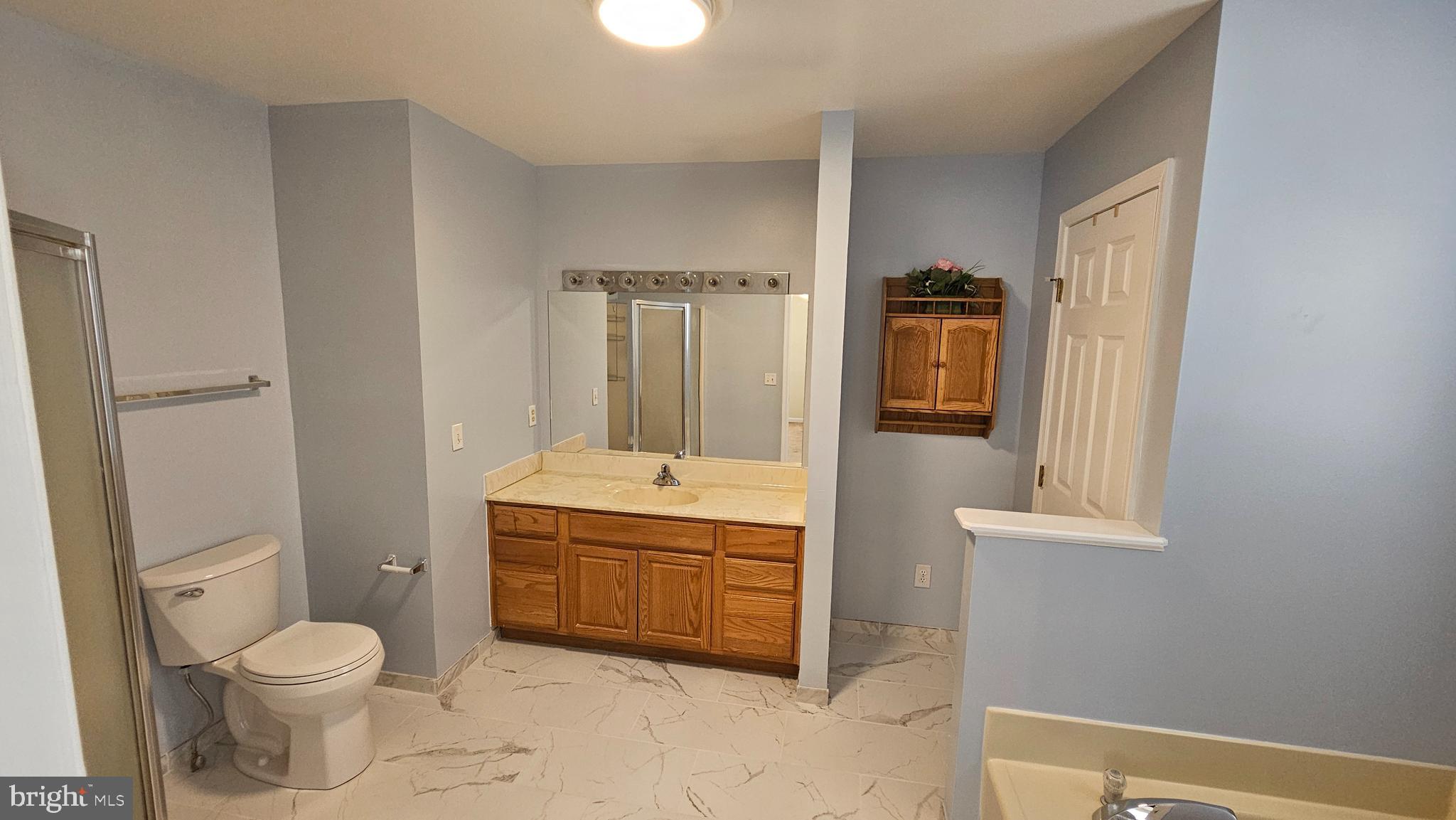 GOLTON - Residential Lease