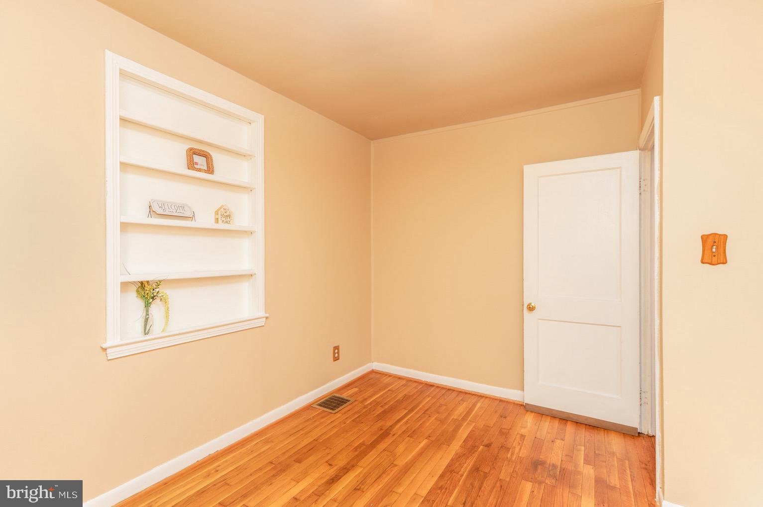 GLEN BURNIE - Residential