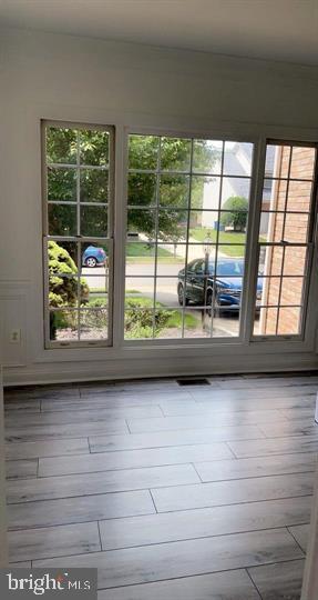 MADRILLON OAKS - Residential Lease