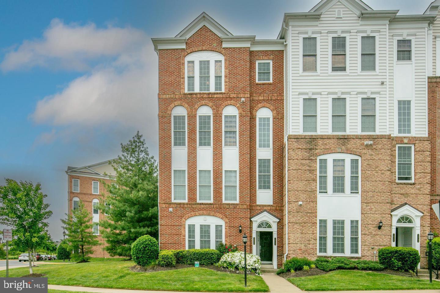 POTOMAC CLUB - Residential Lease