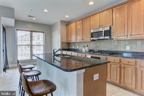 POTOMAC CLUB - Residential Lease