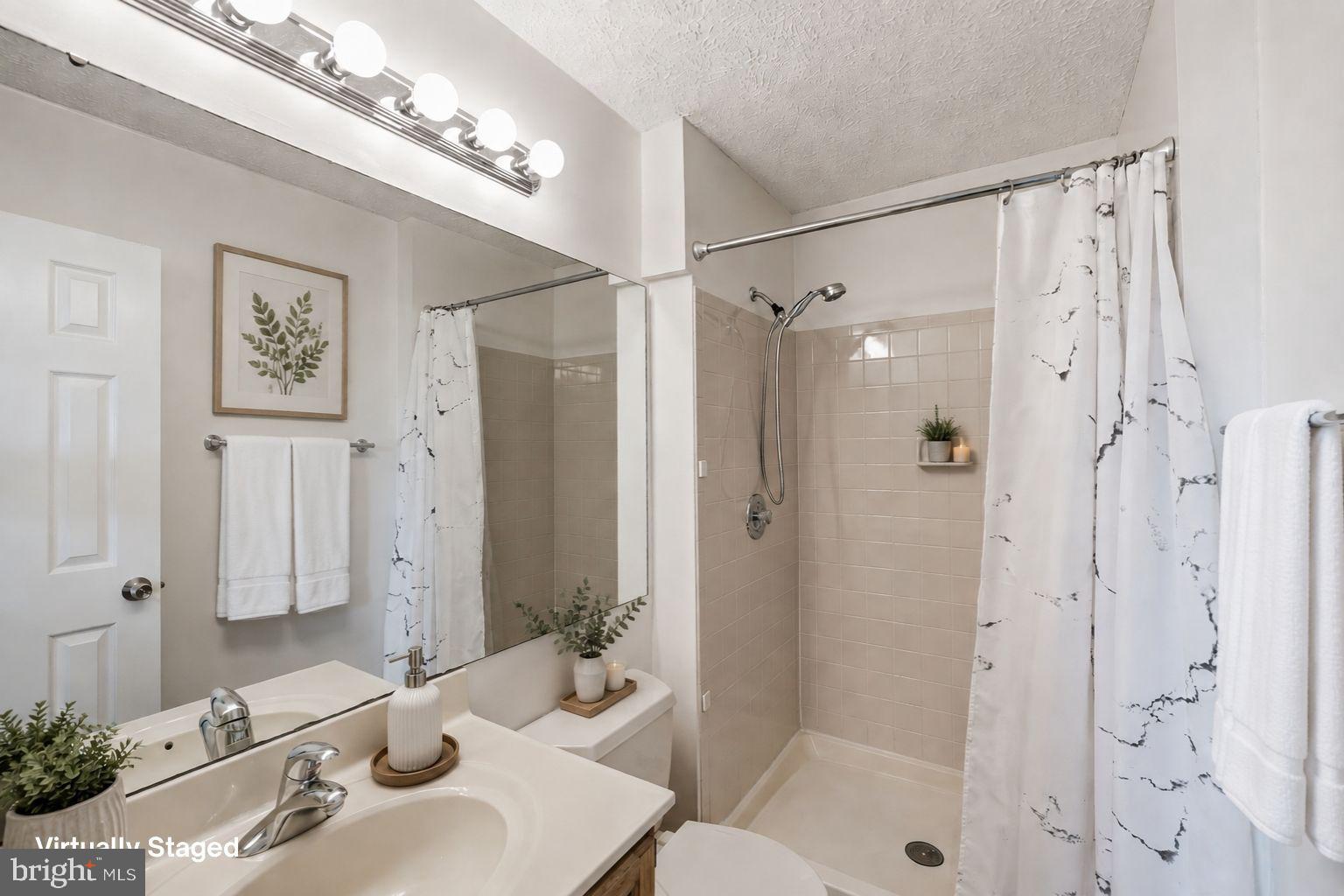 BALLENGER CREEK MEADOWS - Residential