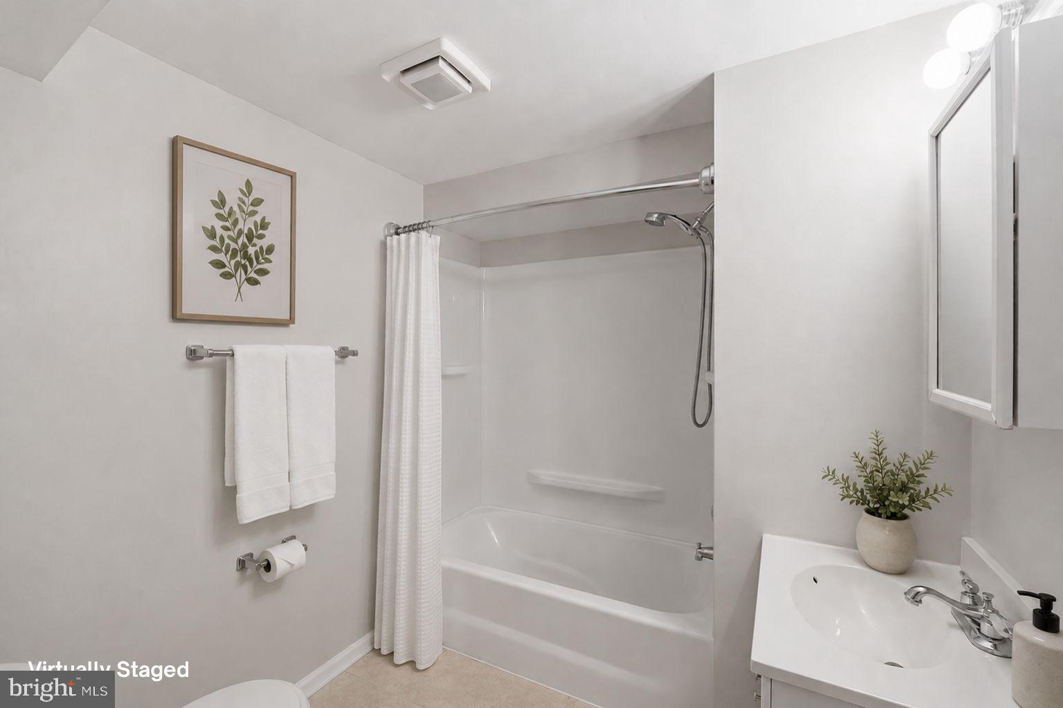BALLENGER CREEK MEADOWS - Residential