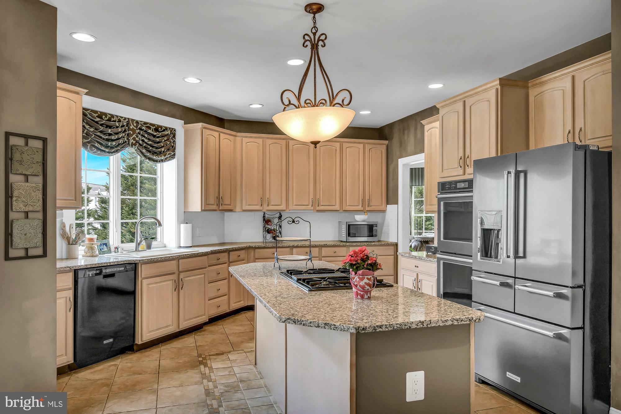 OAKTON CHASE - Residential