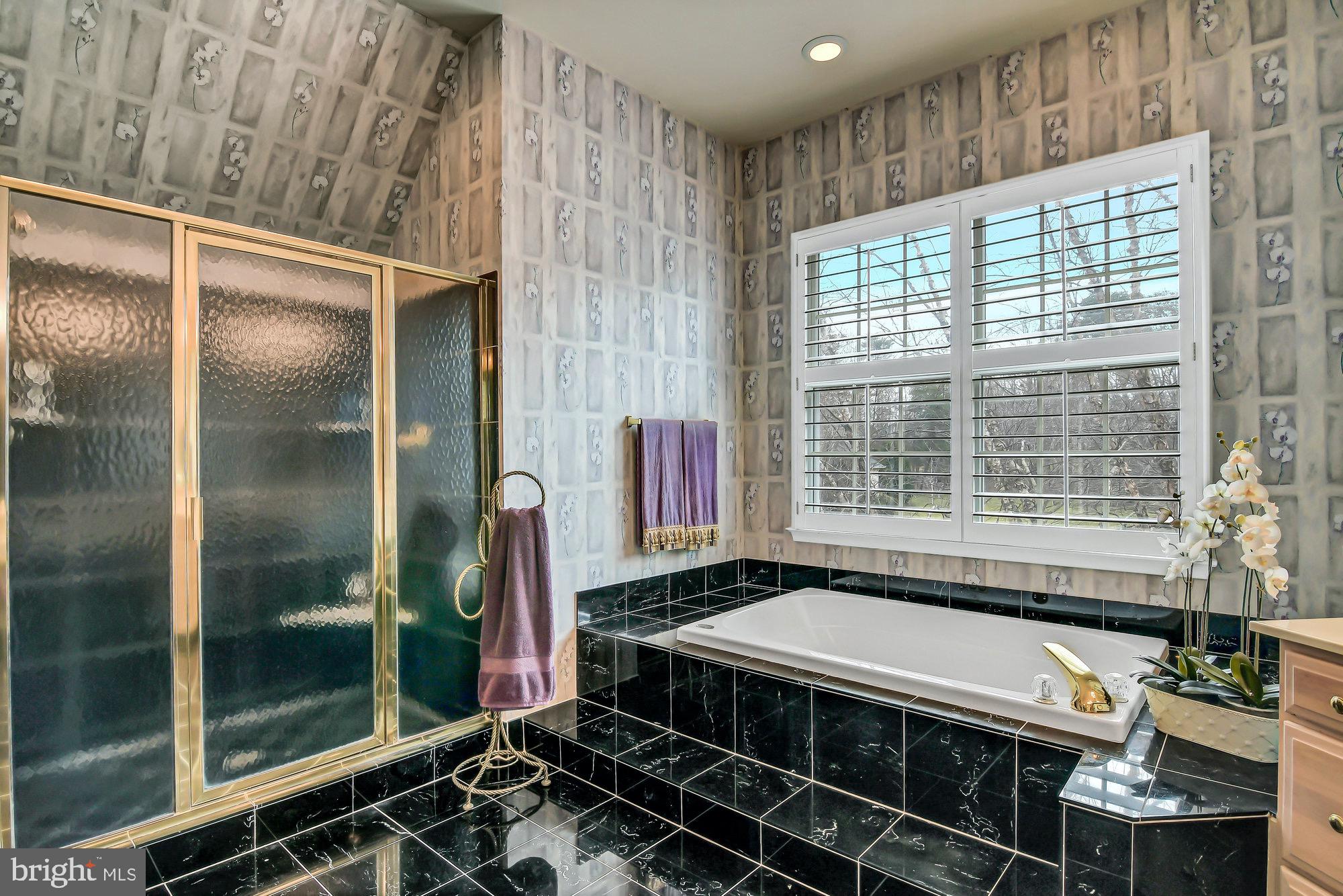 OAKTON CHASE - Residential