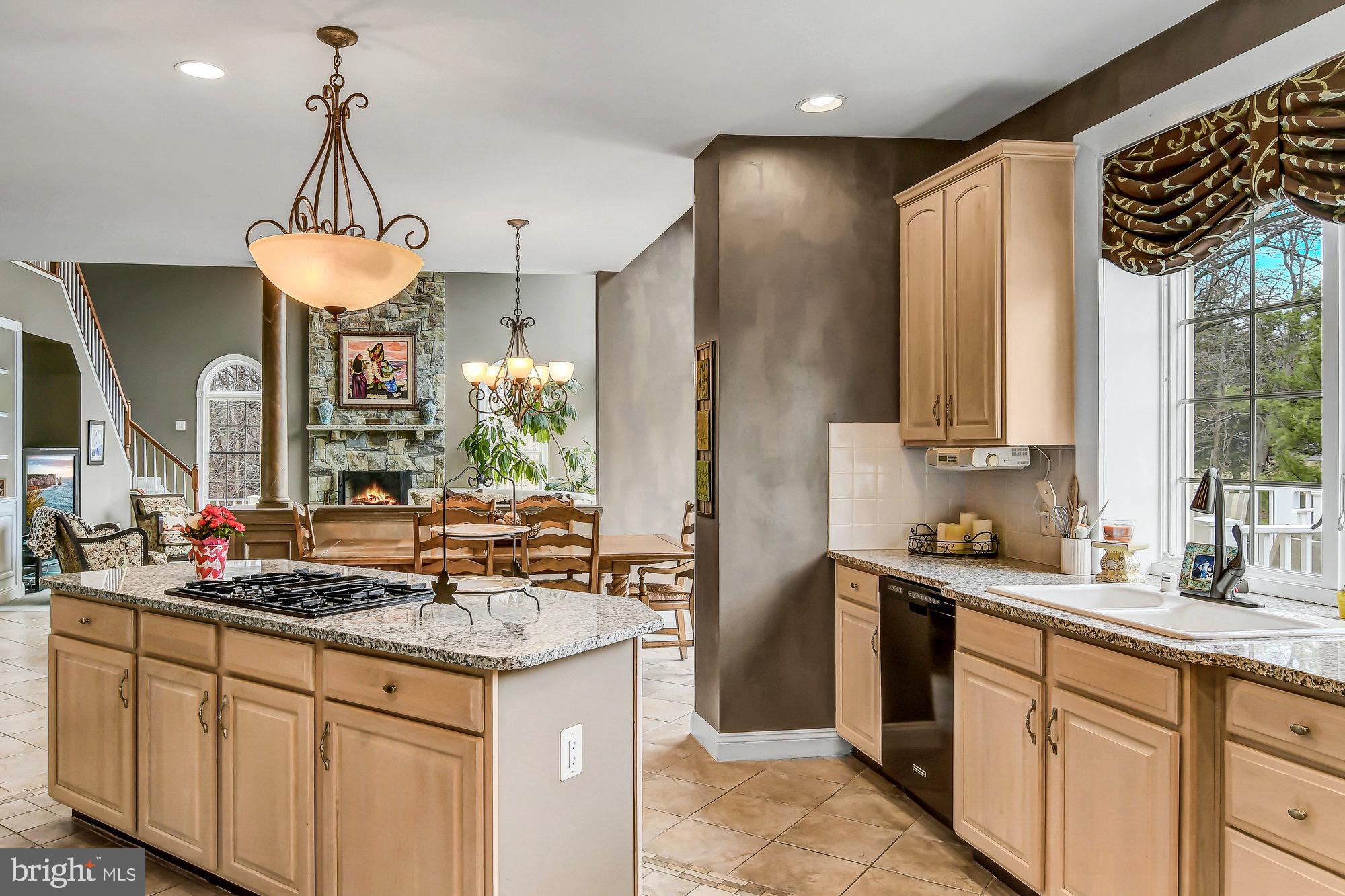 OAKTON CHASE - Residential