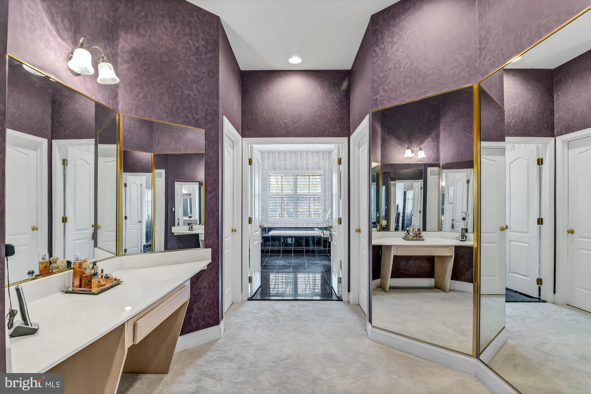 OAKTON CHASE - Residential