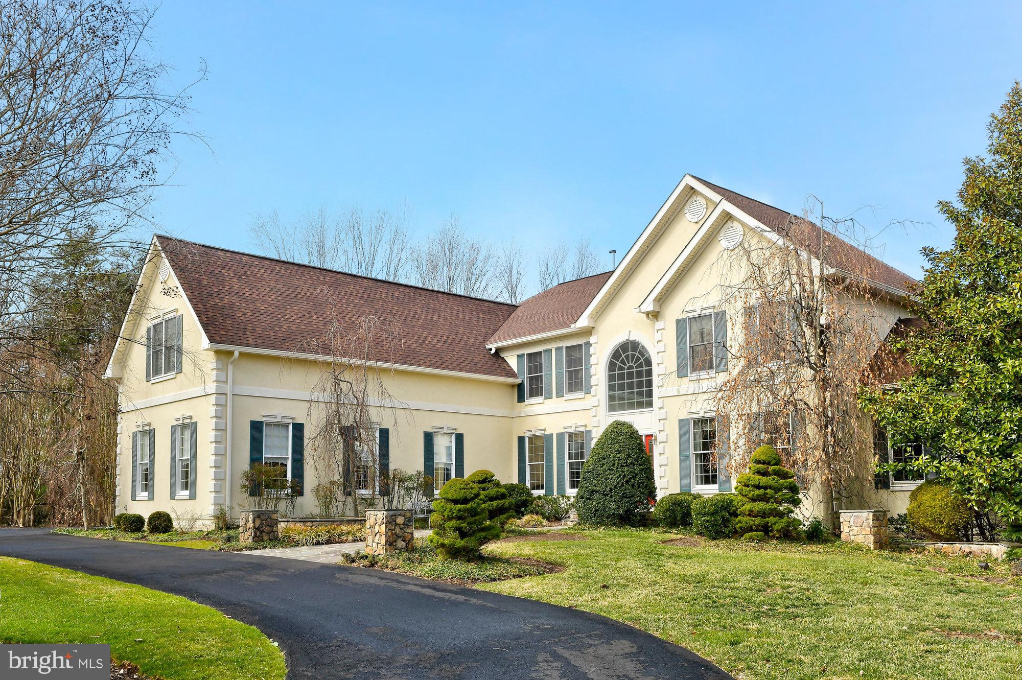 OAKTON CHASE - Residential