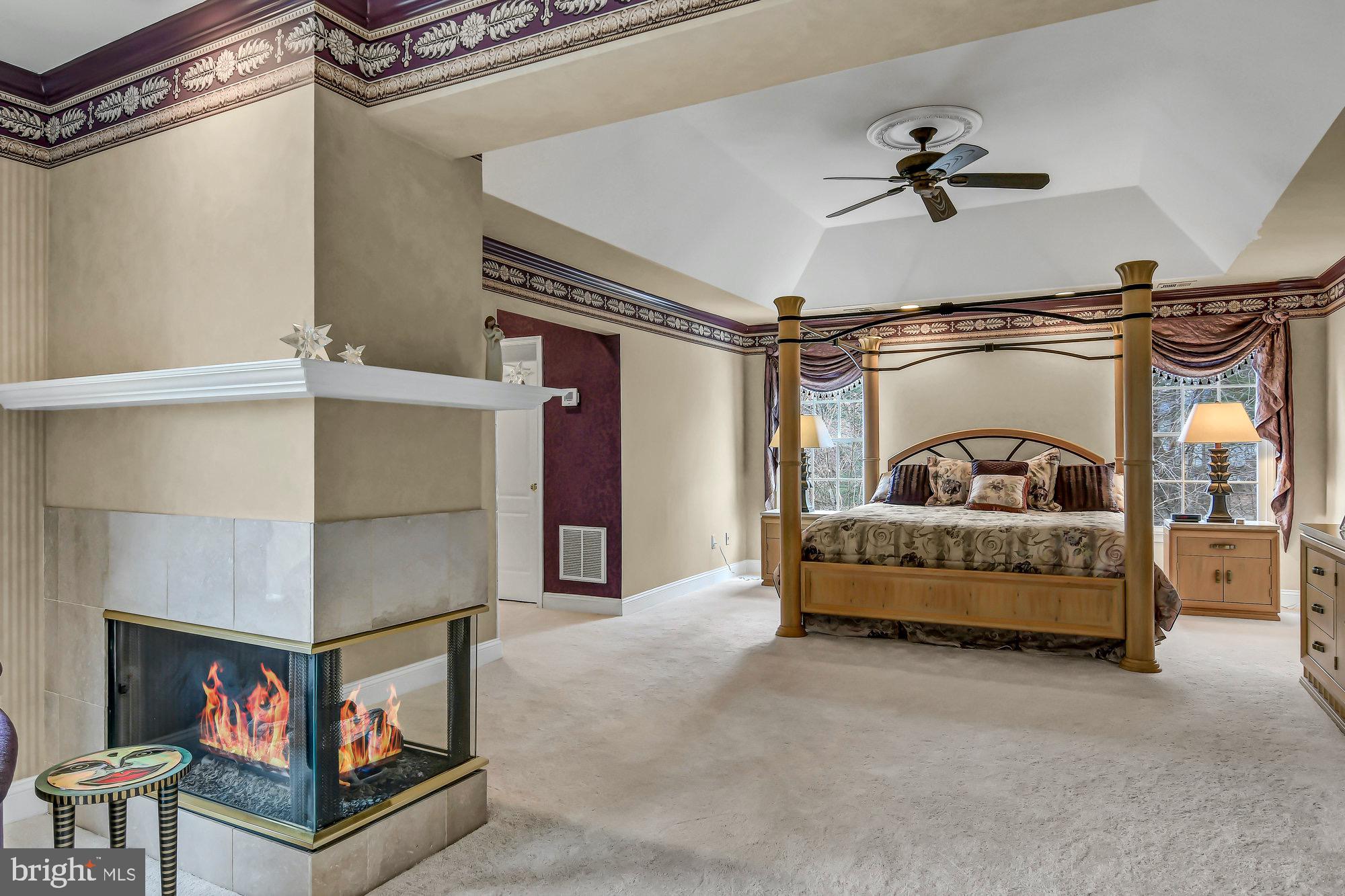 OAKTON CHASE - Residential