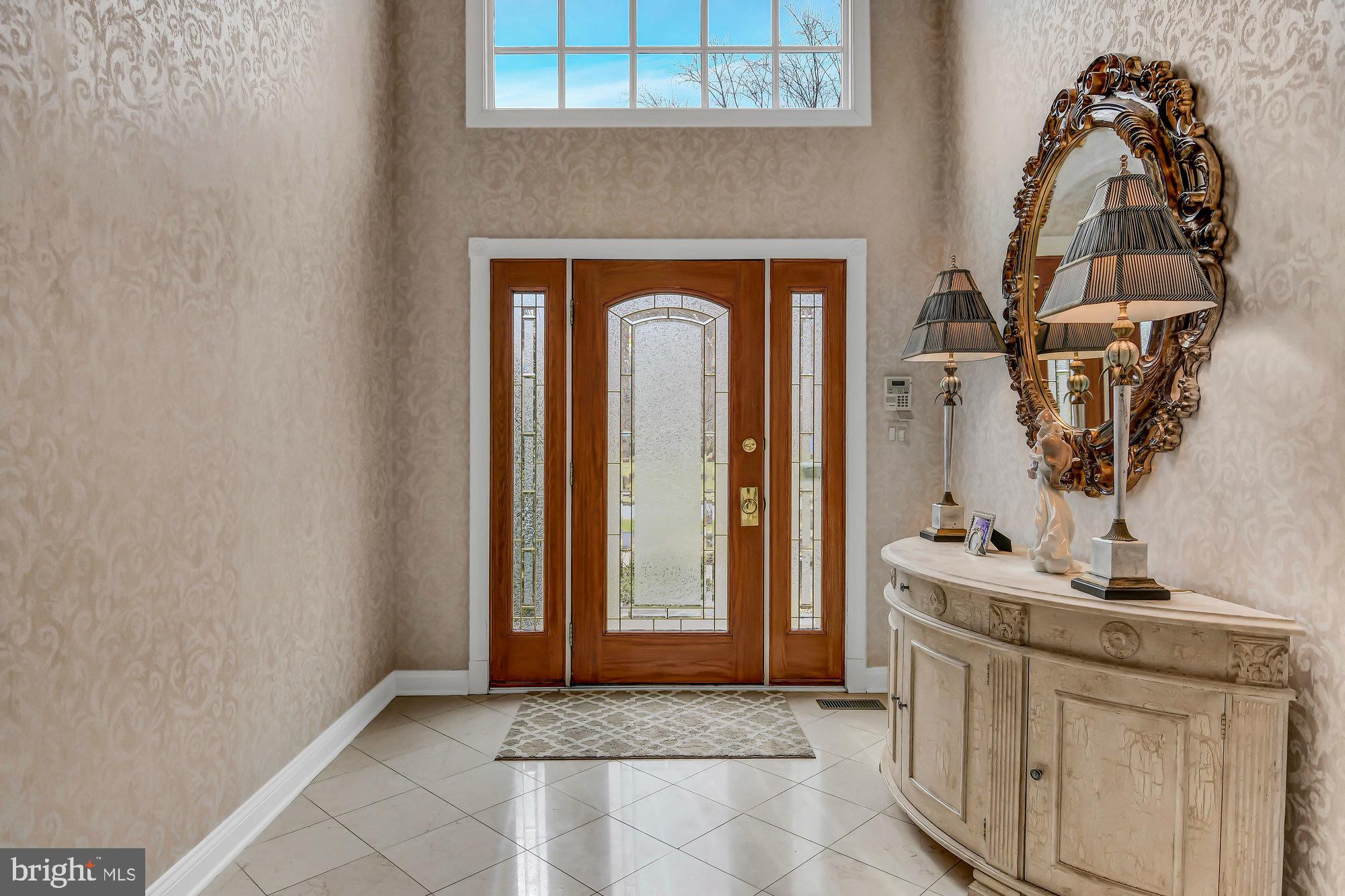 OAKTON CHASE - Residential