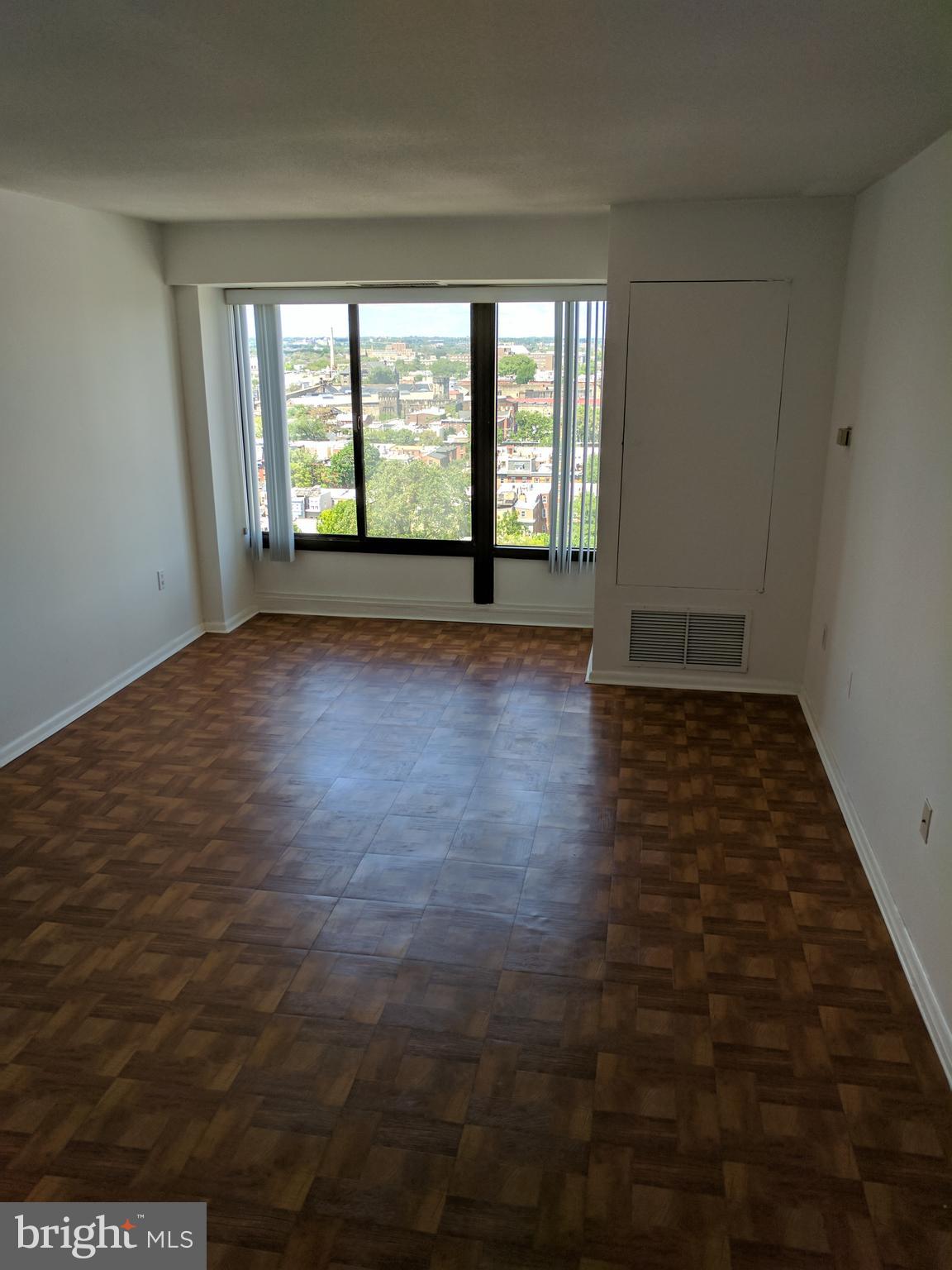 ART MUSEUM AREA - Residential Lease