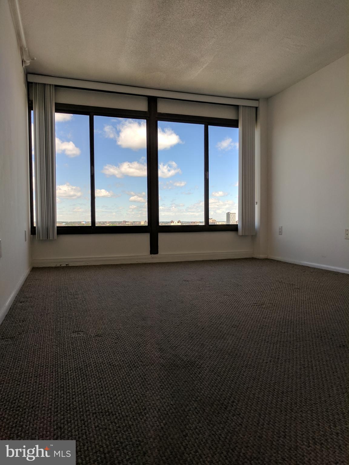 ART MUSEUM AREA - Residential Lease
